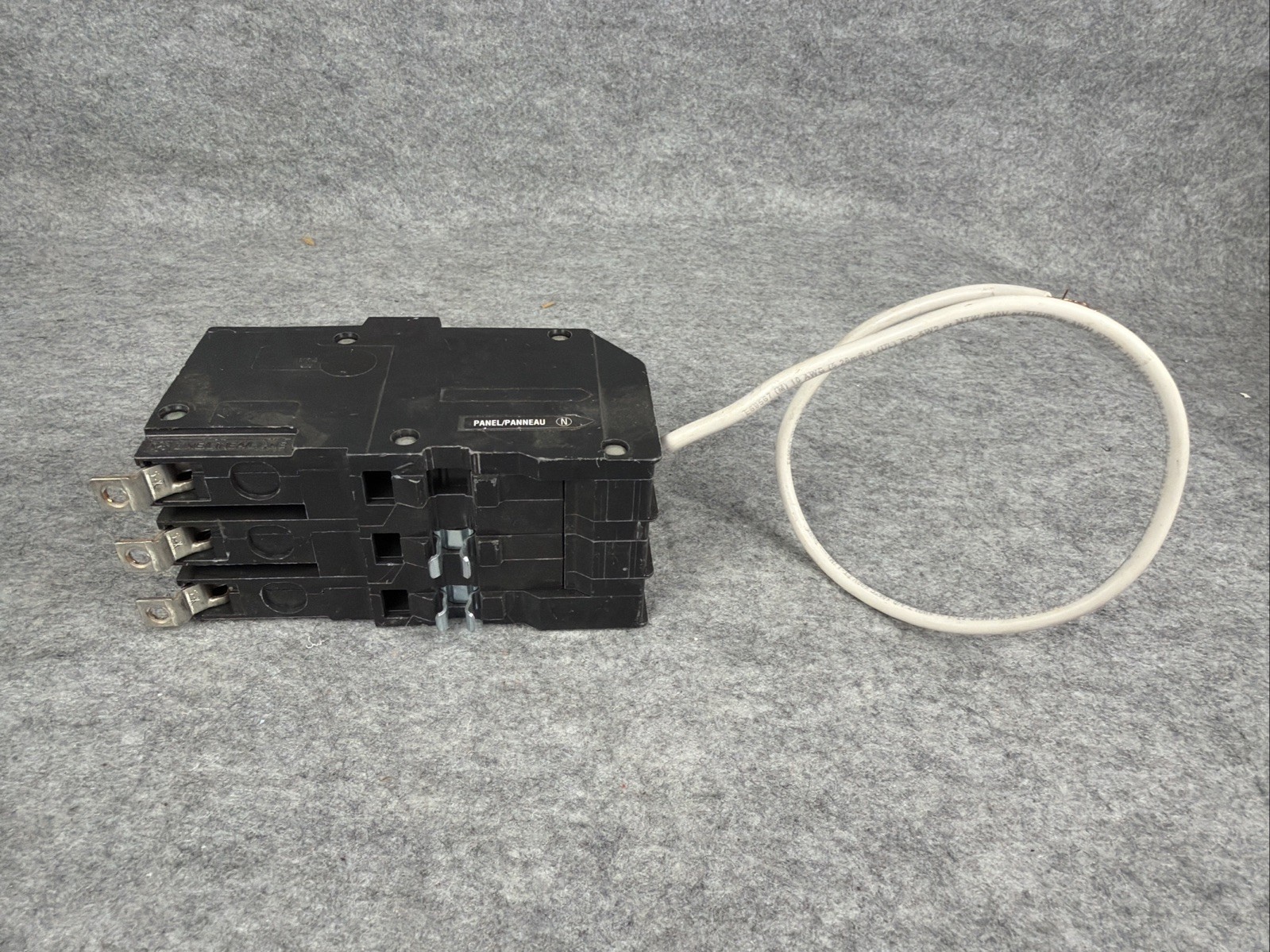 Square D QOB315GFI Bolt On Circuit Breaker, 15 Amps, 3 Pole, GFI