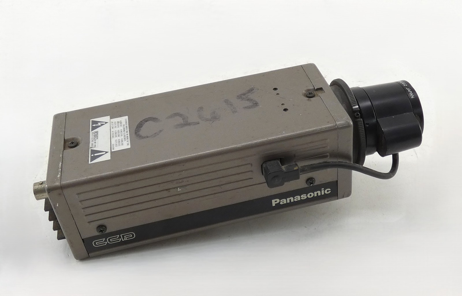 Matsushita Panasonic WV-BL604 CCTV Security Camera 24VAC 6W WV-LA12 12mm 1:1….