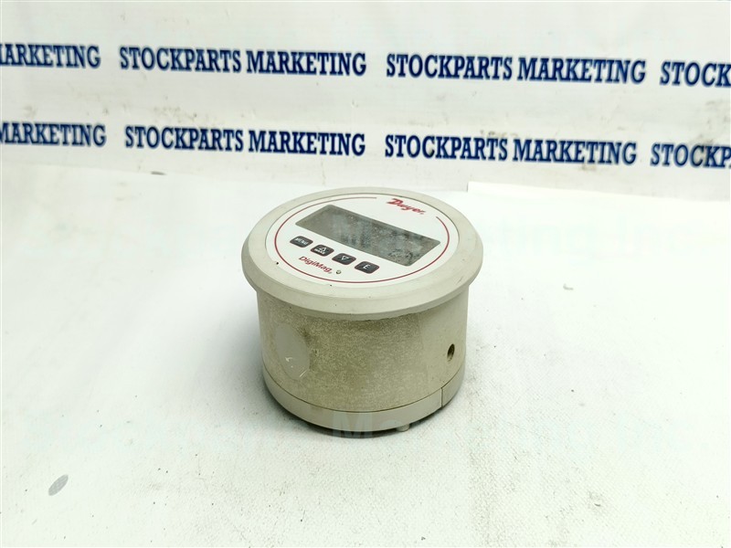 Dwyer DM-1108 DM1108 Digital Differential Pressure Gauge AS IS Fast Shipping