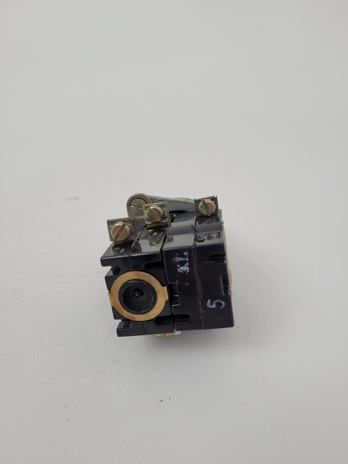 CR2940UX224A5 GE Blue Push Button Light- Next Day Option – New