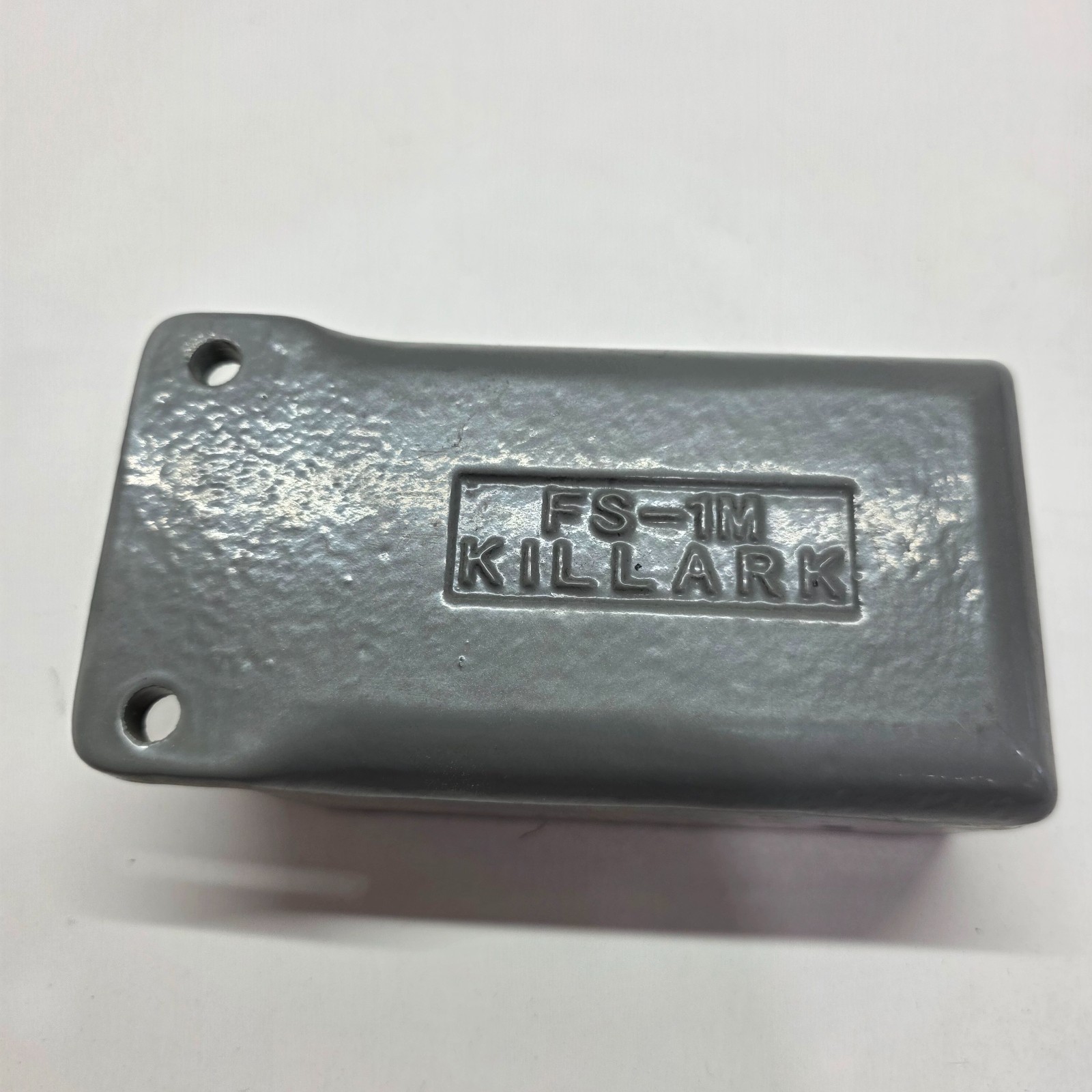 KILLARK CAT NO: FST-1MWW – 1/2″ CAST IRON DEVICE BOX NEW IN BOX