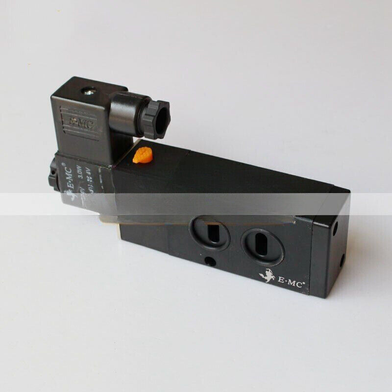 1PCS NEW FOR solenoid valve RV5231-10QM DC24V AC220V