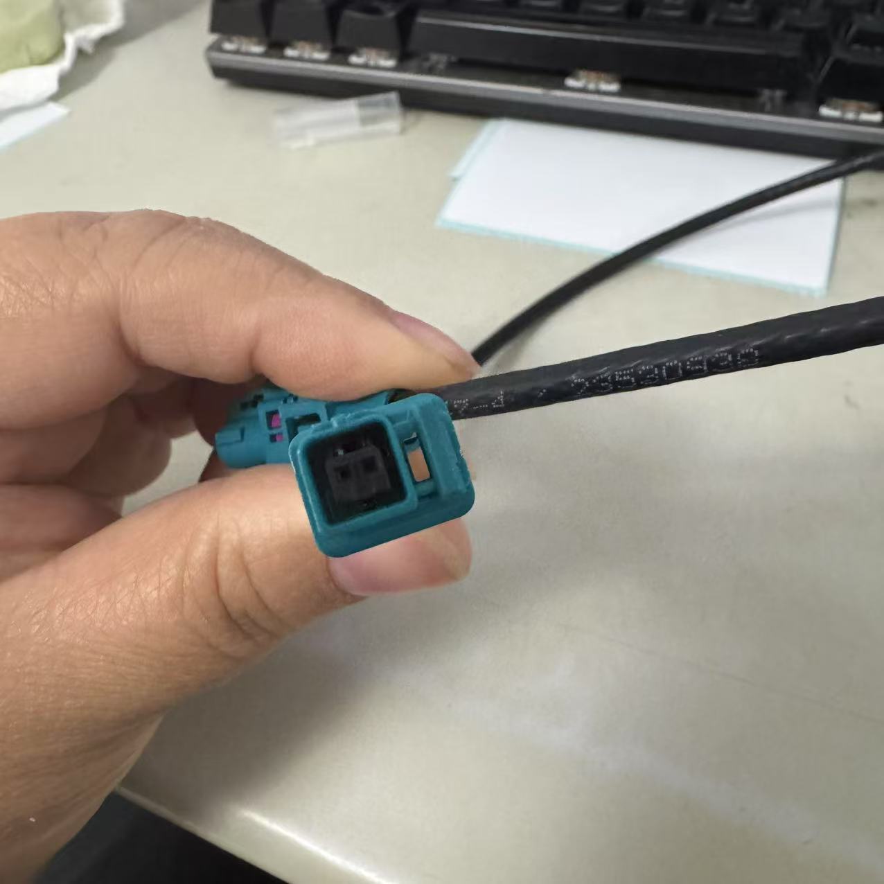 0.5m MATEnet 9-2302454-9 to H-MTD Ethernet Cable Harness 1000Mbit Rate