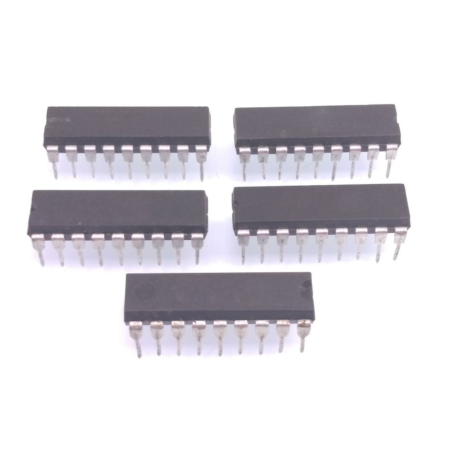 5pcs UDN6118A UDN6118 DIP-18 DISPLAY DRIVER IC