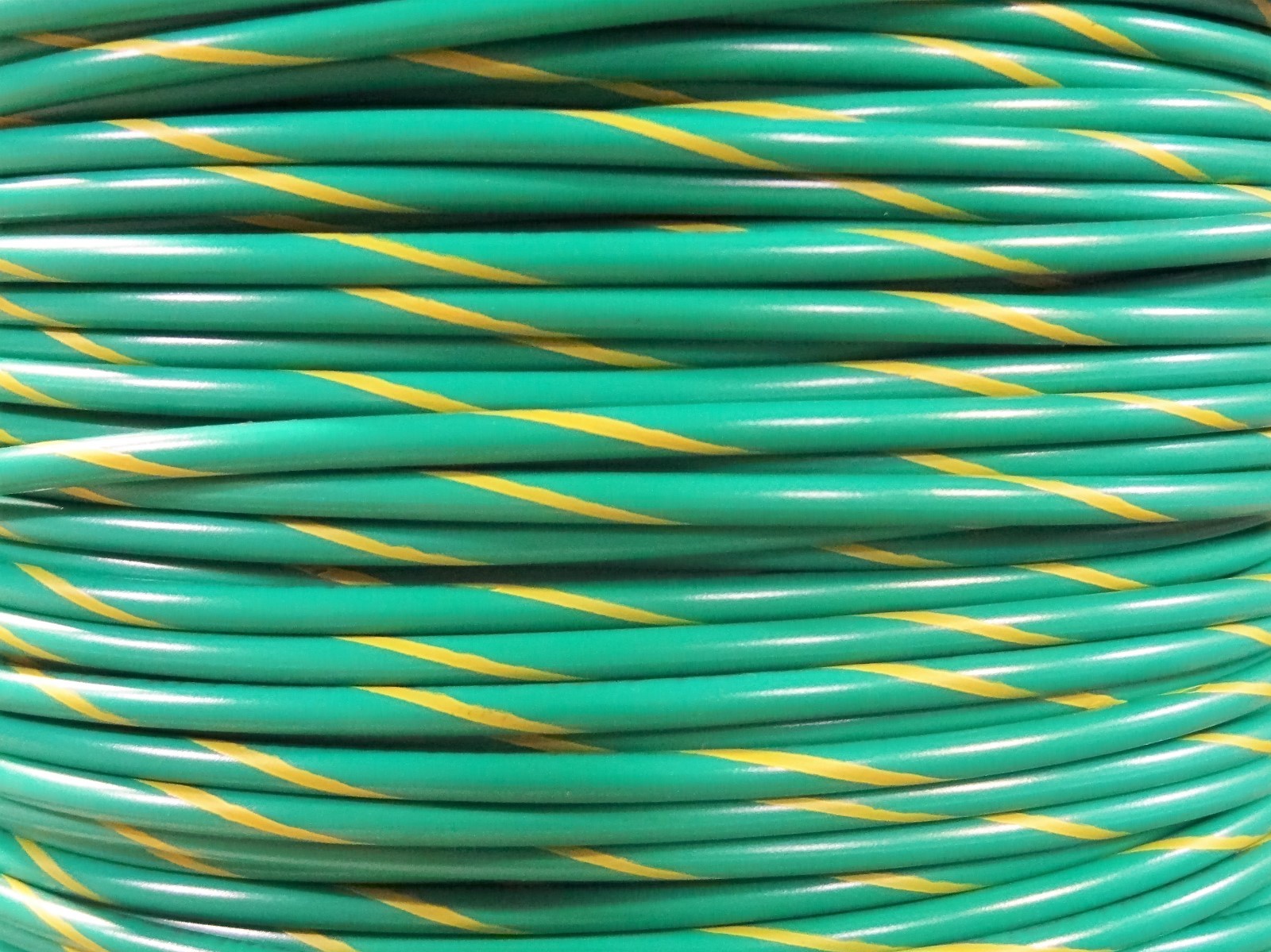 MTW 8 GAUGE AWG GREEN/YELLOW STRIPE 19 STRANDS COPPER GROUND WIRE 30′ FT