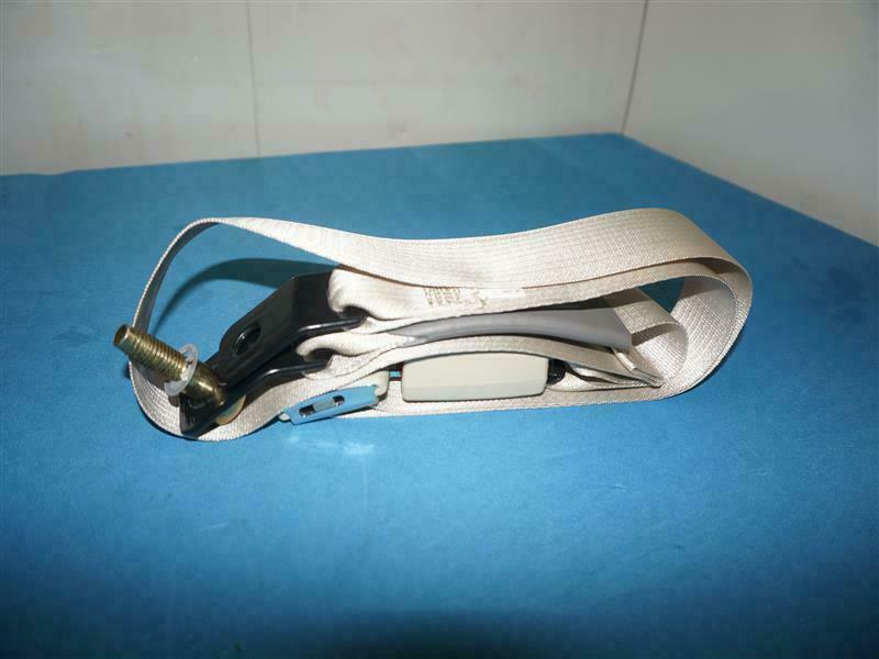 Ford 2L1Z-78611B60-AAF 2L1Z78611B60AAF SeatBealt Buckle NEW NOB