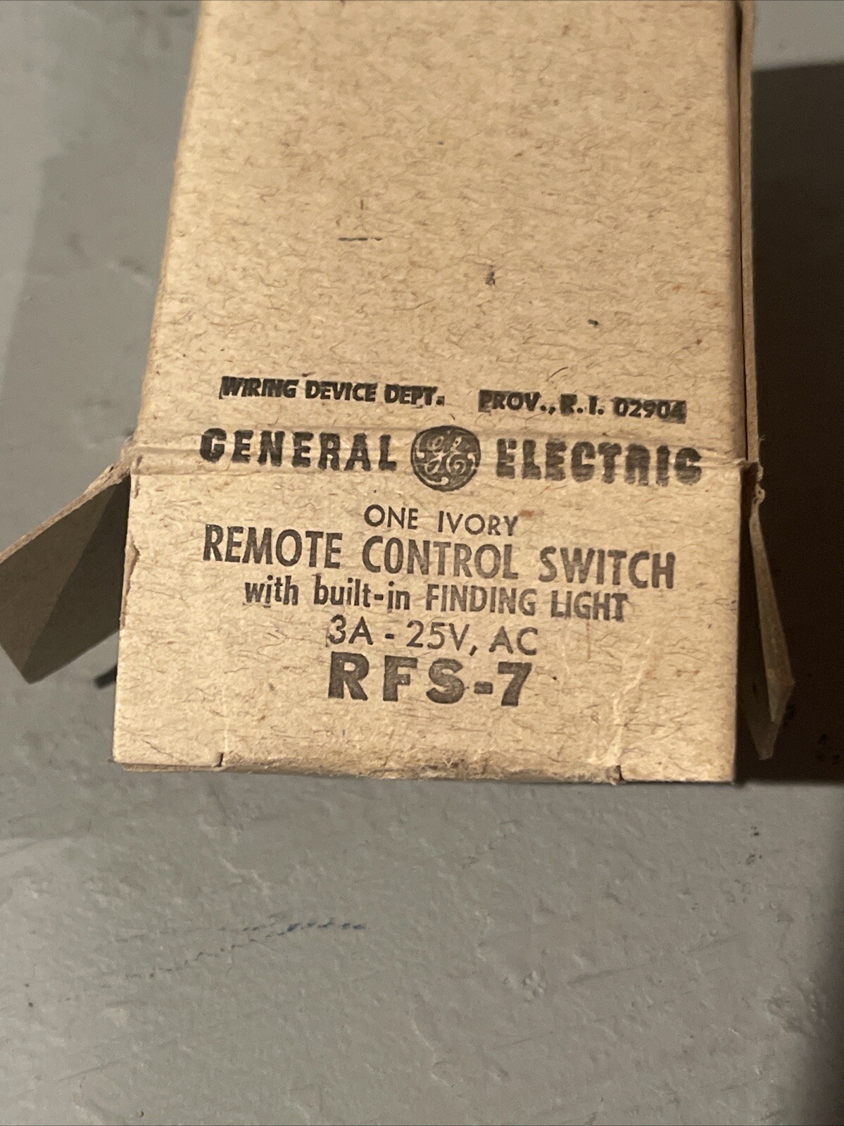 Vintage GE General Electric RFS-7 Remote Control Switch w/ Locator Light NOS