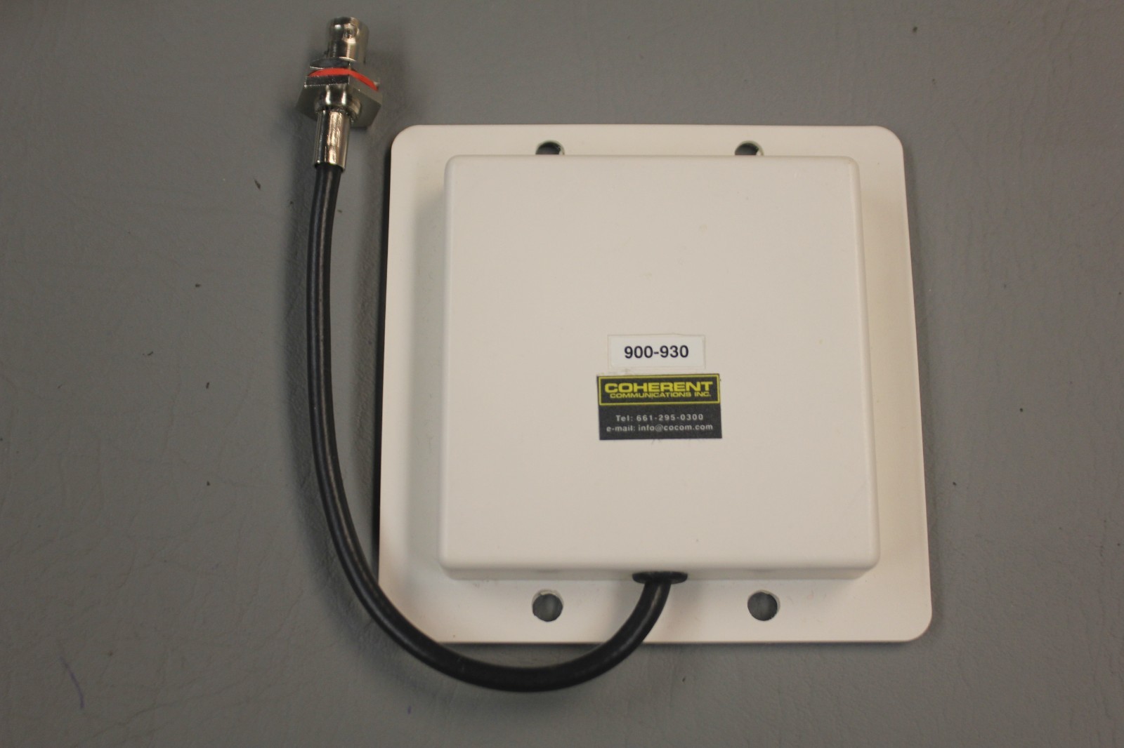 NEW COHERENT COMMUNICATIONS 900-930 PANEL ANTENNA