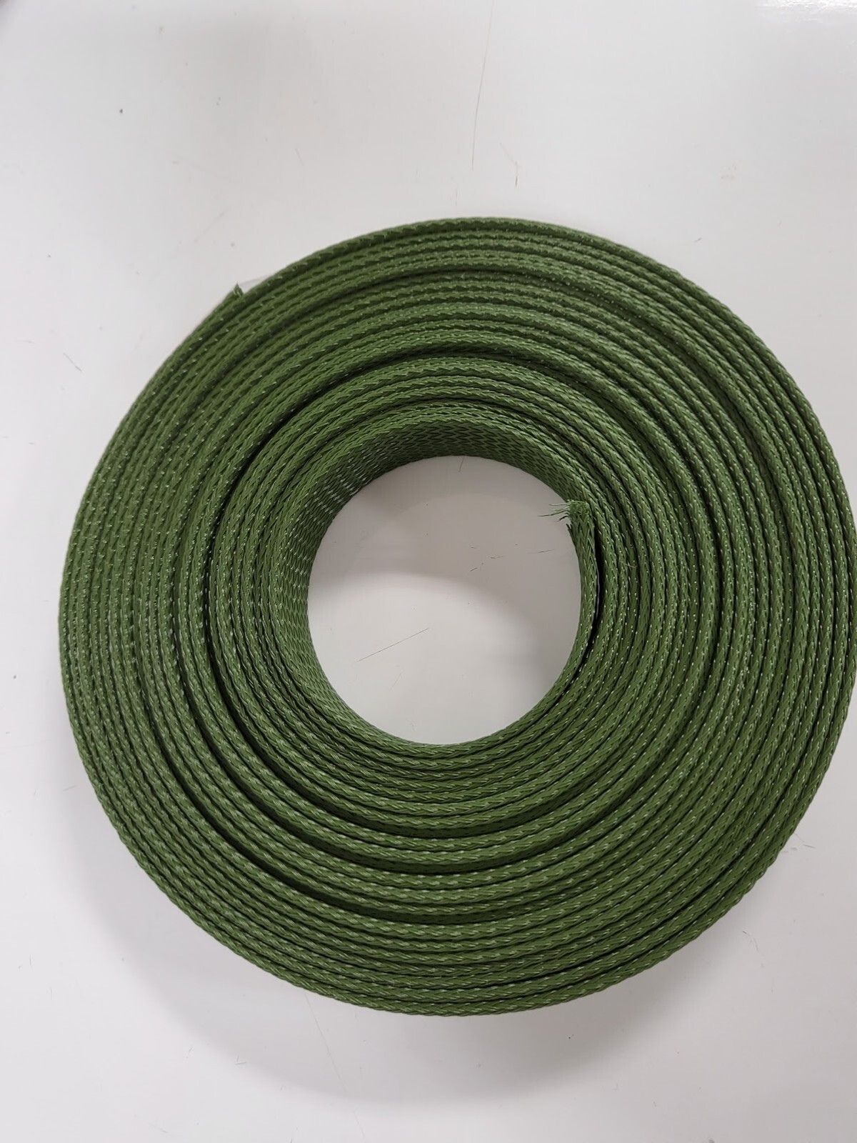 25 FT 3/4″ OLIVE GREEN PET EXPANDO SLEEVING BRAID
