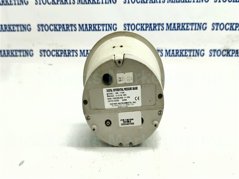 Dwyer DM-1108 DM1108 Digital Differential Pressure Gauge AS IS Fast Shipping