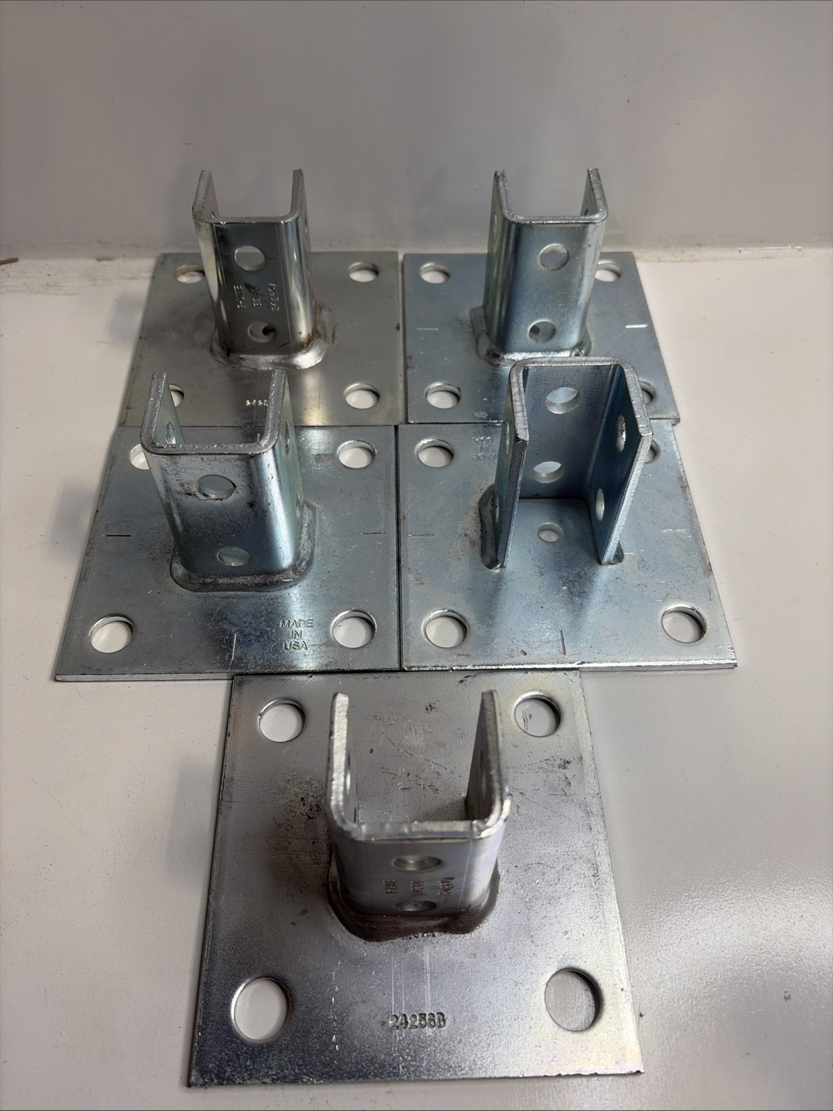 B-Line B280SQHDG, Hot Dip Galvanized, Centered, Square Strut Post Base, 5 pc