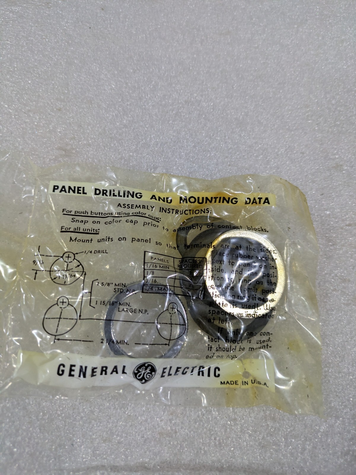 GE CR104 Heavy Duty Oiltight Key Selector Switch 2 Position Panel Mount Operator
