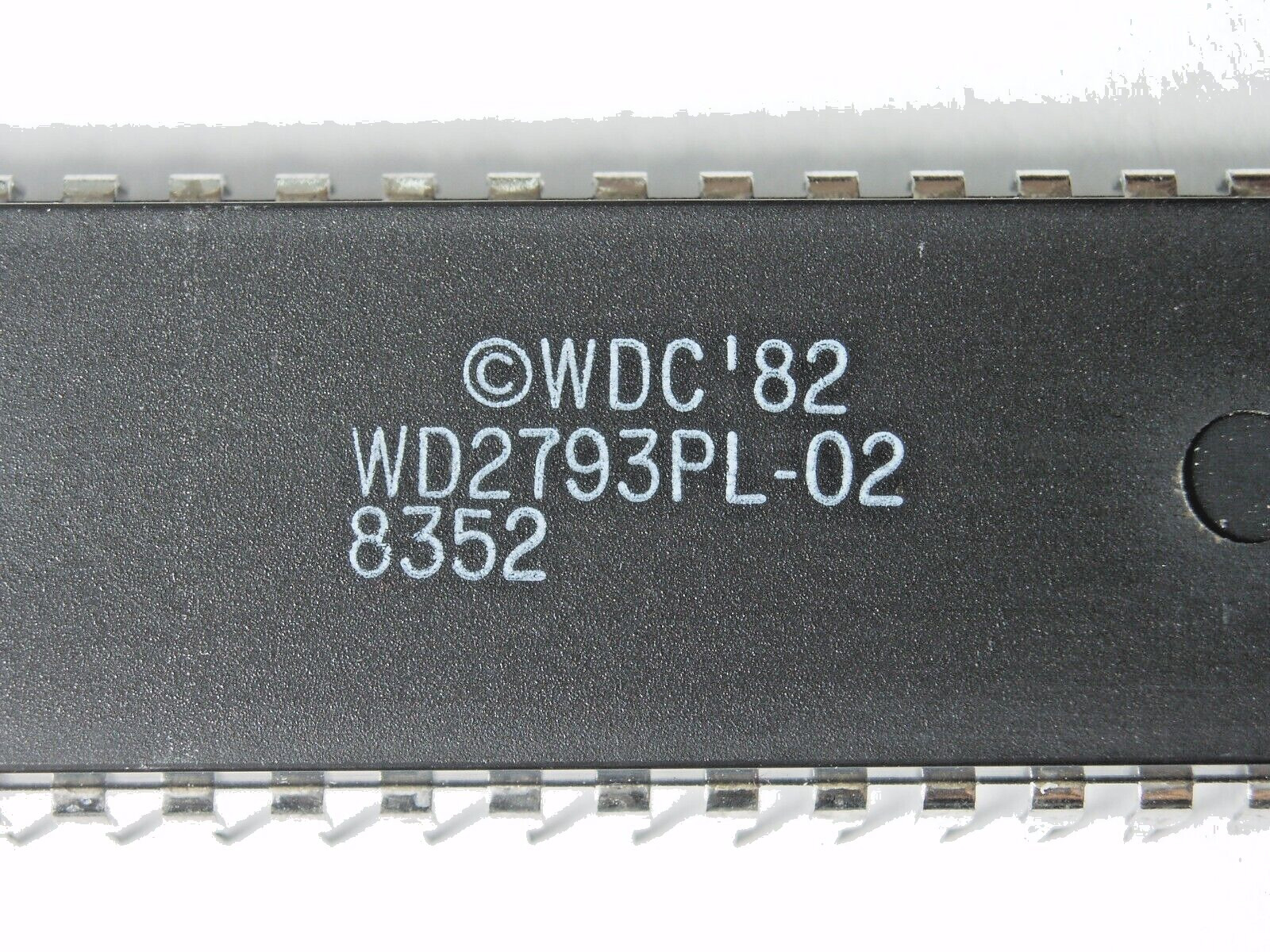 Qty 1: New WD2793PL-02 Floppy Disk Controller WDC 40-Pin DIP (TMS2793NL Family)