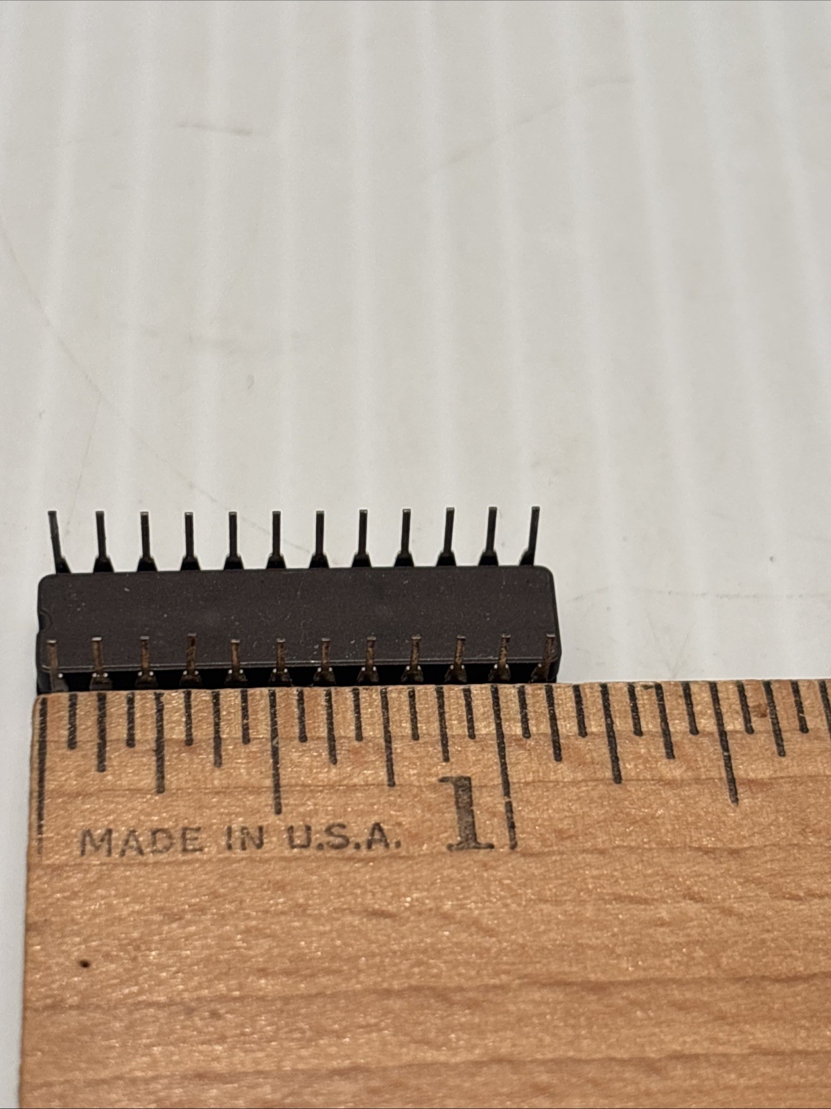 2 PCS Lot Toshiba Resistor TMM2018D-35 Never Used (b3)