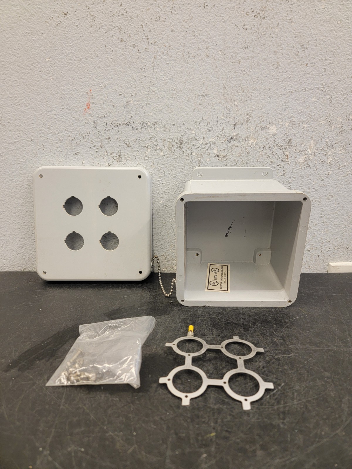 ROBROY F4PBW INDUSTRIAL CONTROL PANEL Type 4X