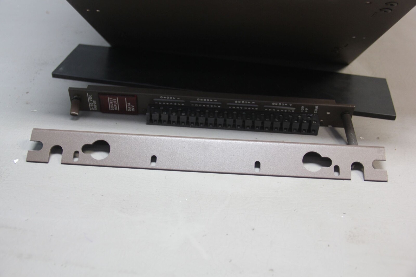 GE Fanuc IC600CR201B Power Supply Module Series 6 PLC Chassis – New