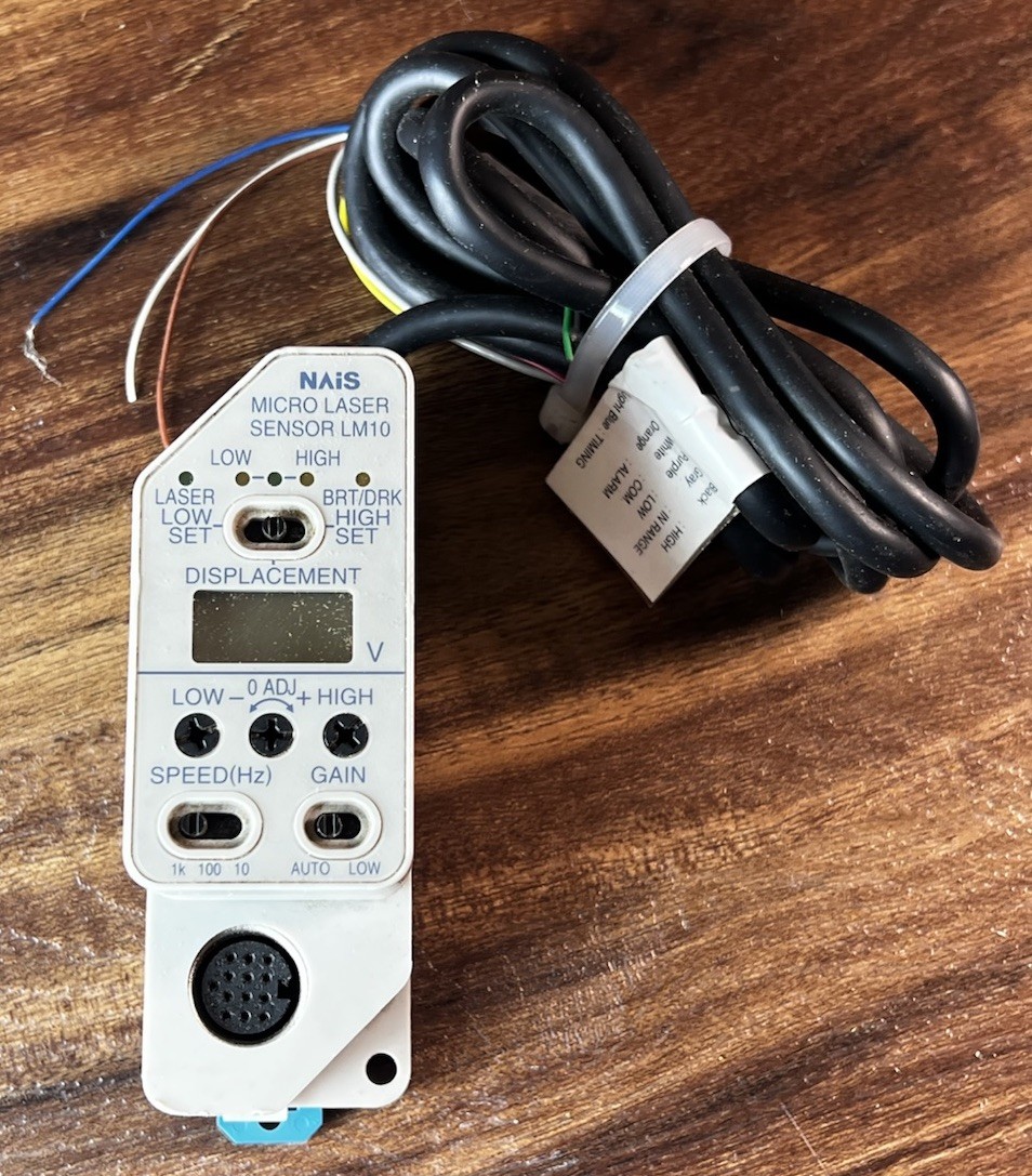 NAiS ANR523 Micro Laser Displacement Sensor LM10 12-24V Output 100mA 30V – NEW
