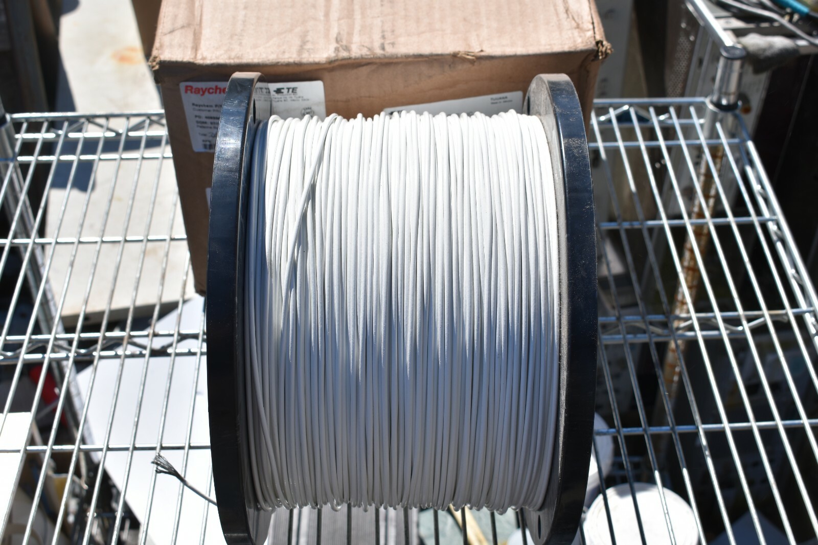 RAYCHEM 82A0111-12-9 Cable 12 AWG 1 CON TIN Plated Copper 600V. Mil Spec 2000FT
