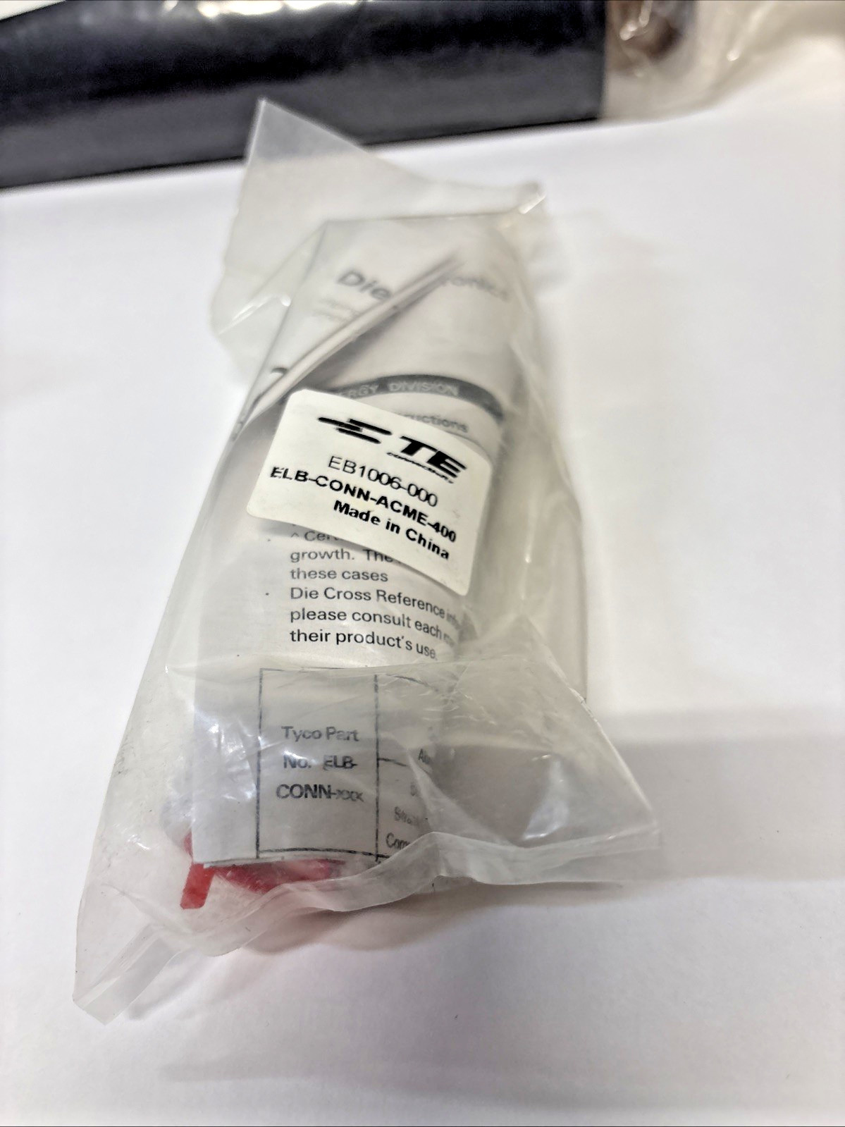 Tyco Electronics ELB-15/28-610 Dead Break Elbow Kit 25kV 600A