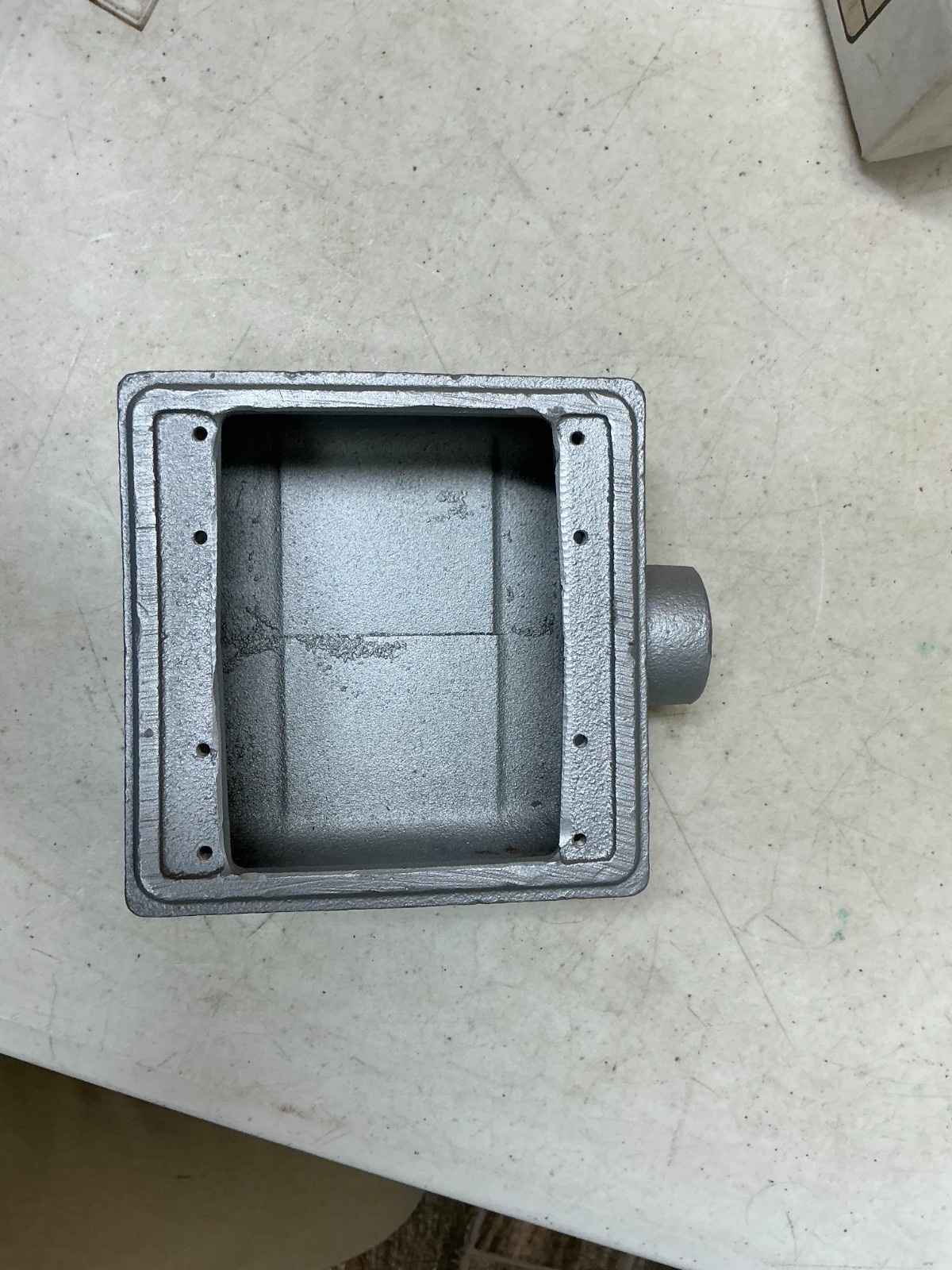 *FREE SHIPPING* FS-2-50 Malleable Iron Two-Gang Device Outlet Box 1/2″ HUB