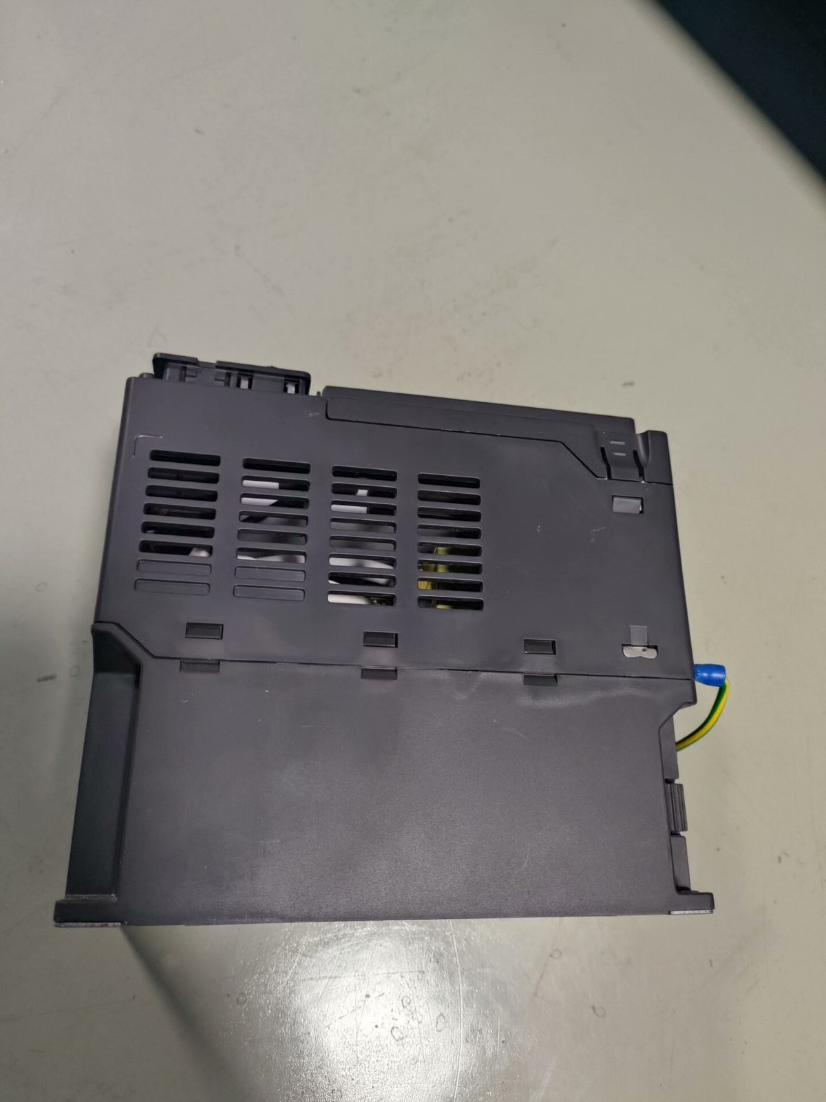 one Delta MS300 VFD7A5MS21ANSAA 220V Welcome counteroffer