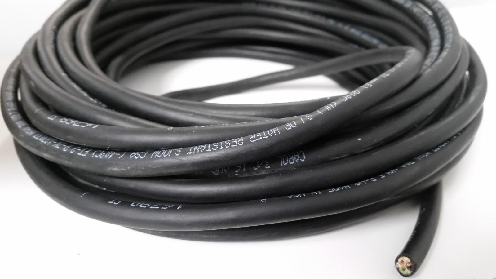 16/3 SJOOW SJ Indoor/Outdoor Portable Cord 300V 50′ Black NEW