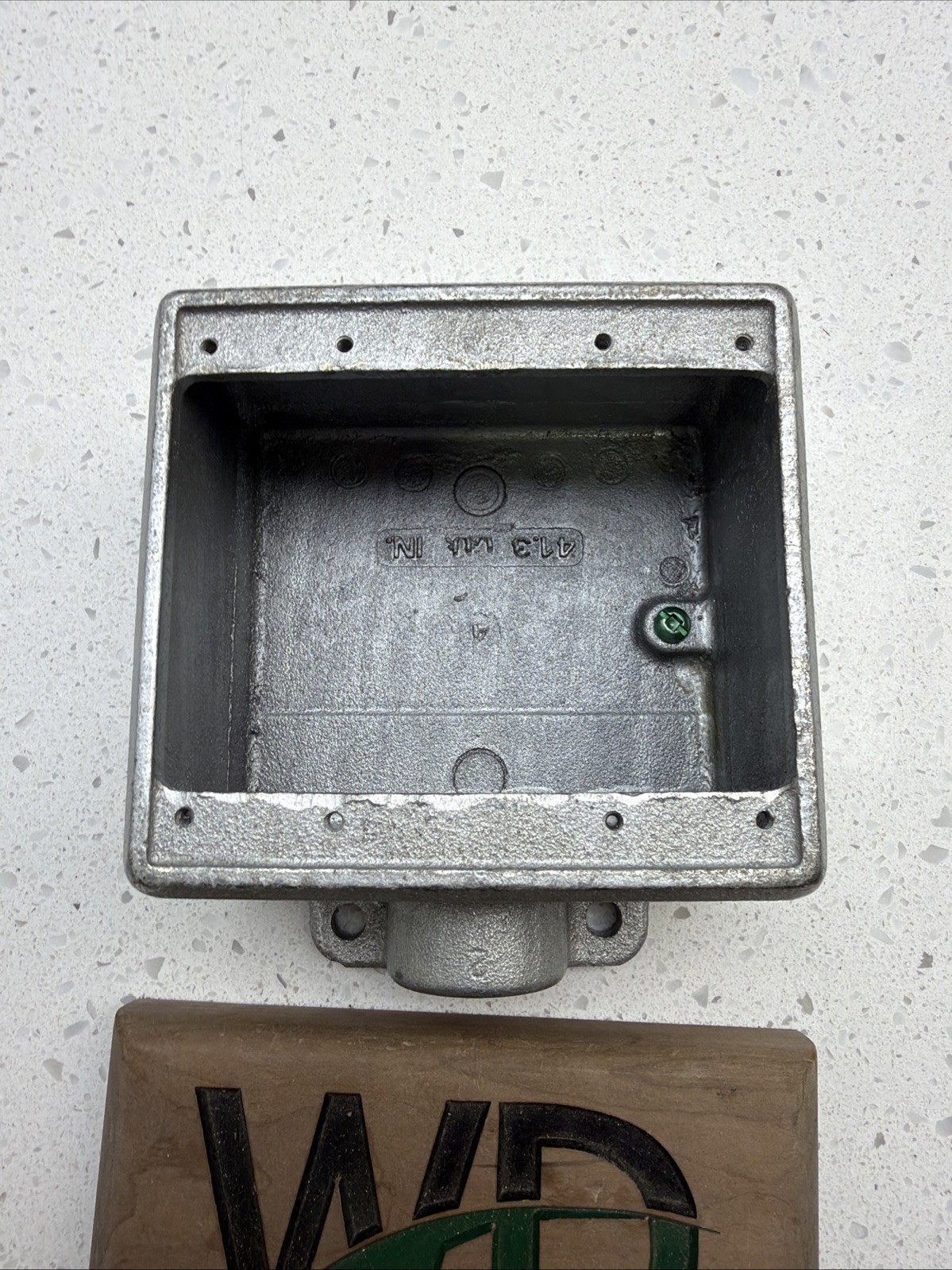 NIB – Crouse Hinds – FD22 – Two-Gang, 3/4″ Device Box Made Of Feraloy Iron Alloy