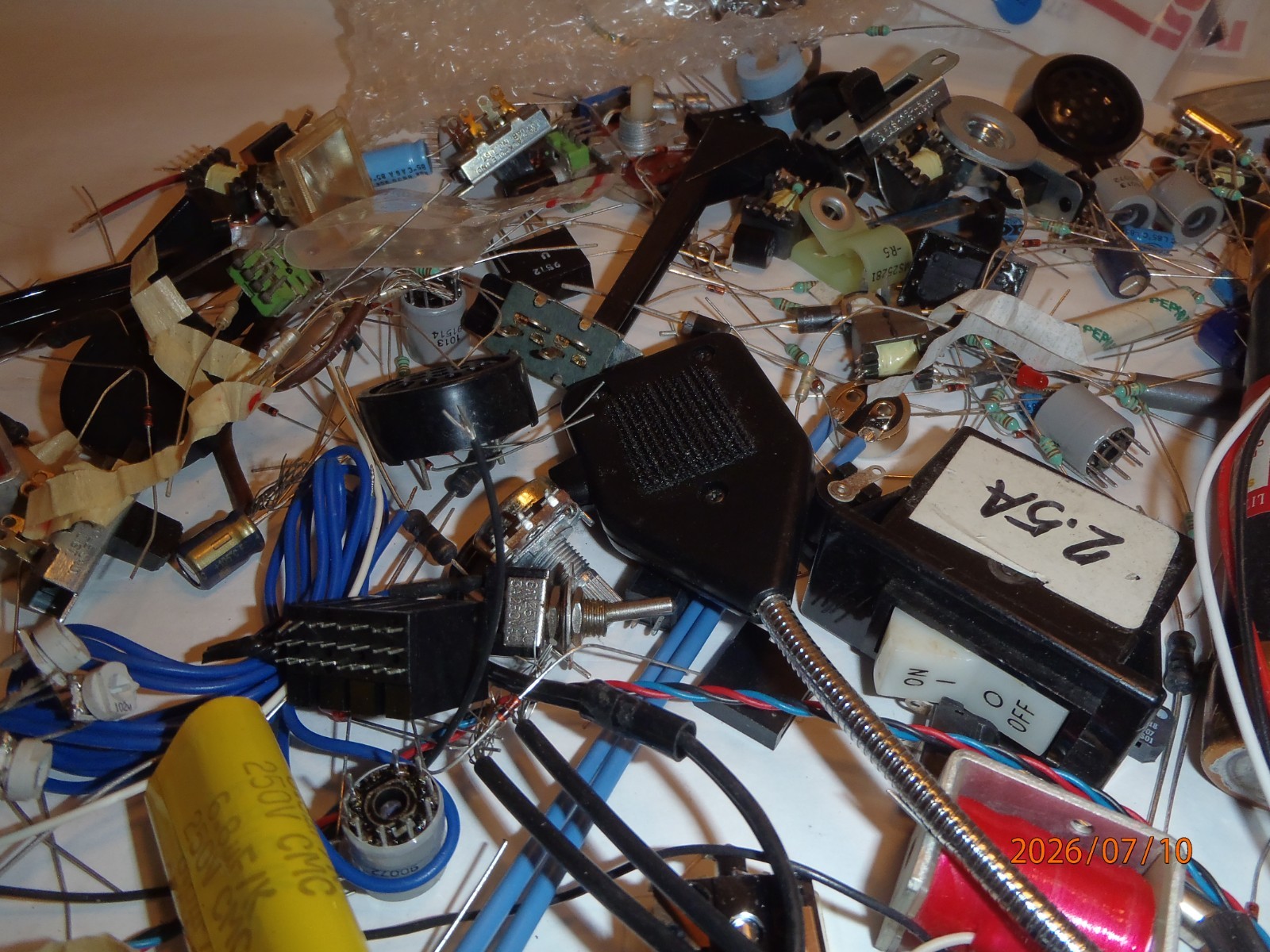 5 POUNDS ELECTRICAL ELECTRONIC HARDWARE COMPONENTS CONNECTORS COLLECTION