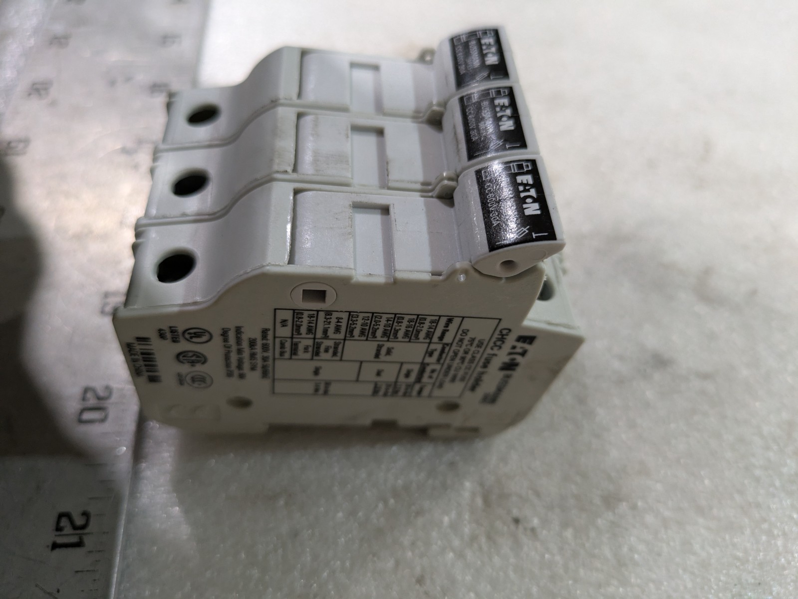 Eaton C383FHCC-3 Class CC 3-Pole Modular Fuse Holder Box of 4 Industrial OEM