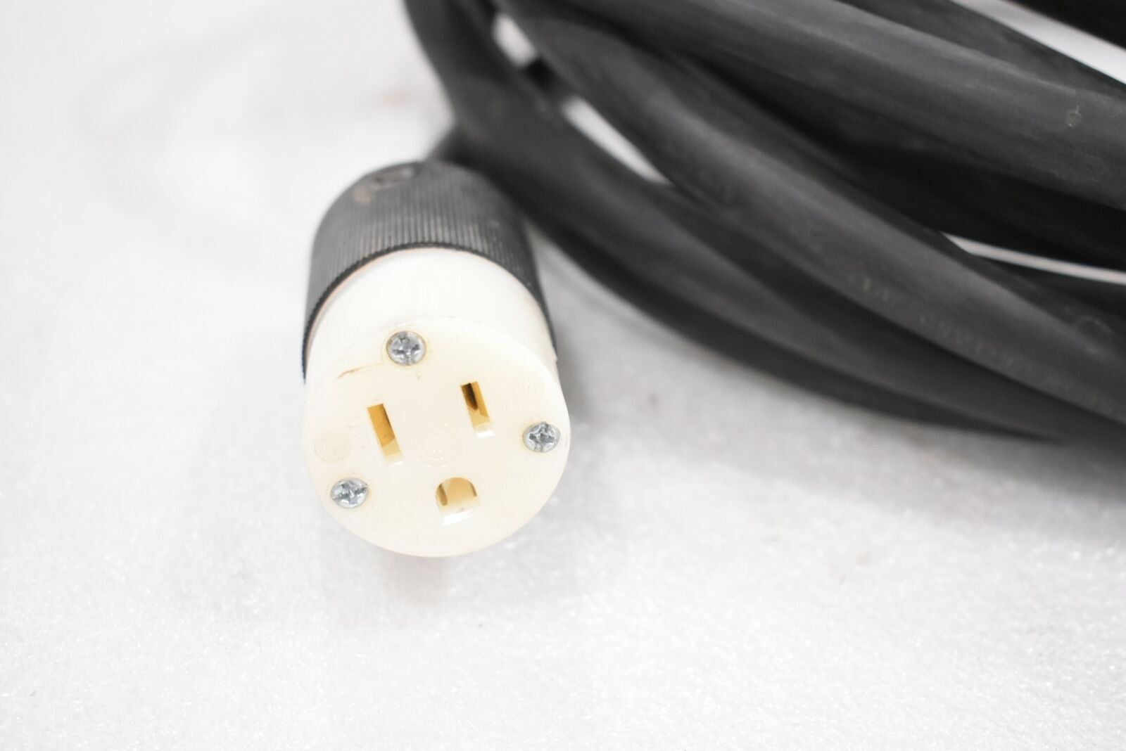 AMERICAN P-136-29-MSHA-12AWG CABLE 3/C SOOW -40C-90C 600V W/ HBL5269C RECEPTACLE