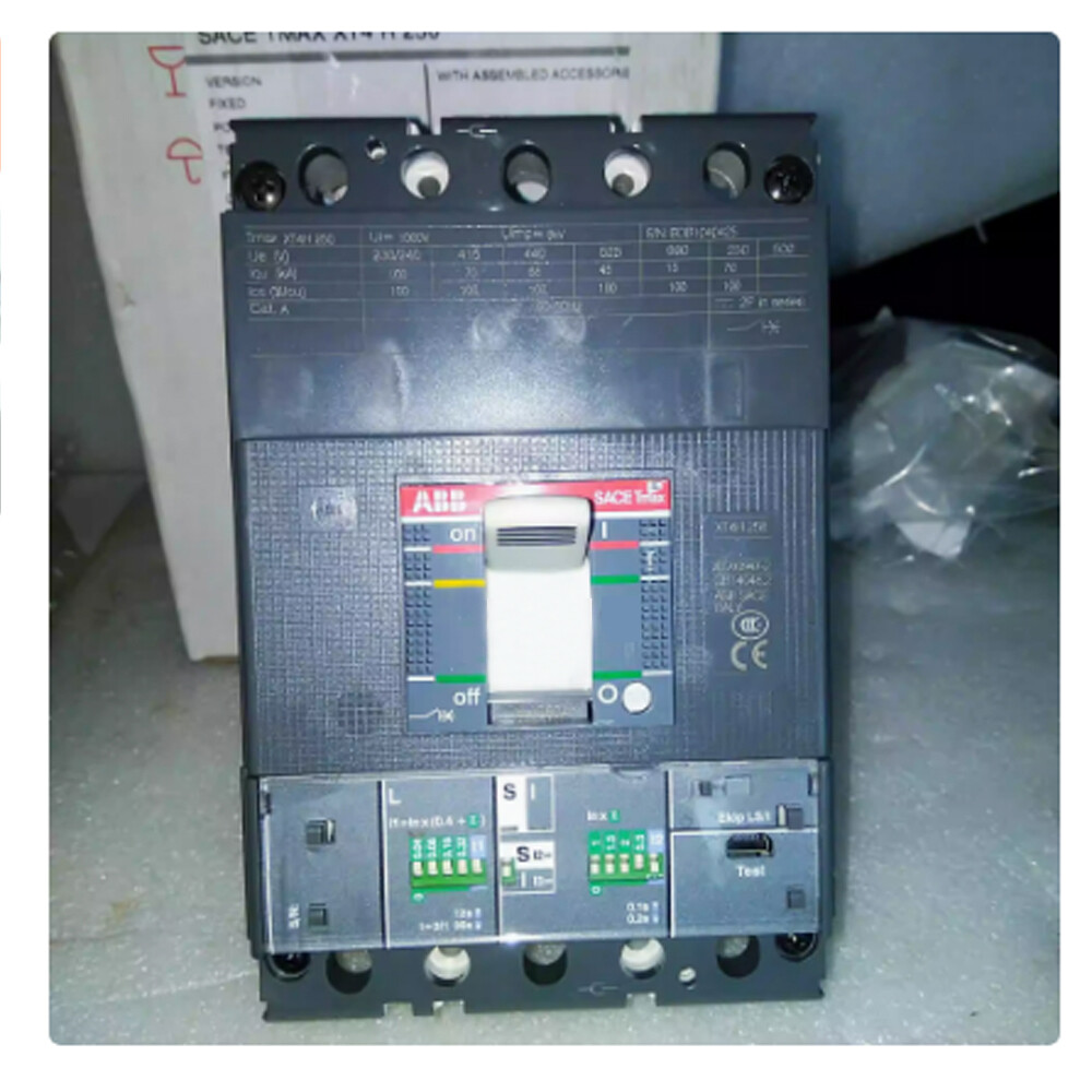 New 1PCS ABB SACE XT4H250 XT4H 250 Circuit Breaker Module
