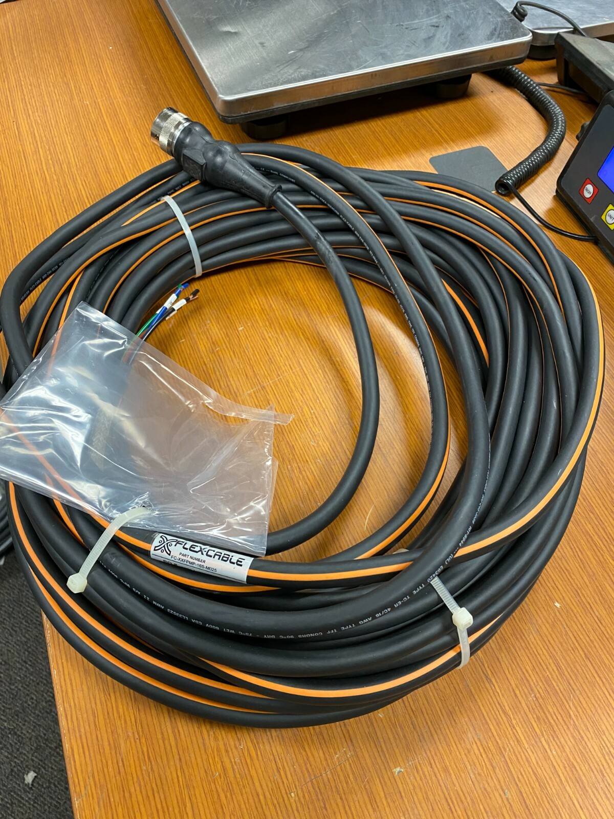 👀 NEW FLEX-CABLE 4 PORT FEMALE QUICK CONNECT CABLE 25 METERS FC-XXFPMP-16S-025