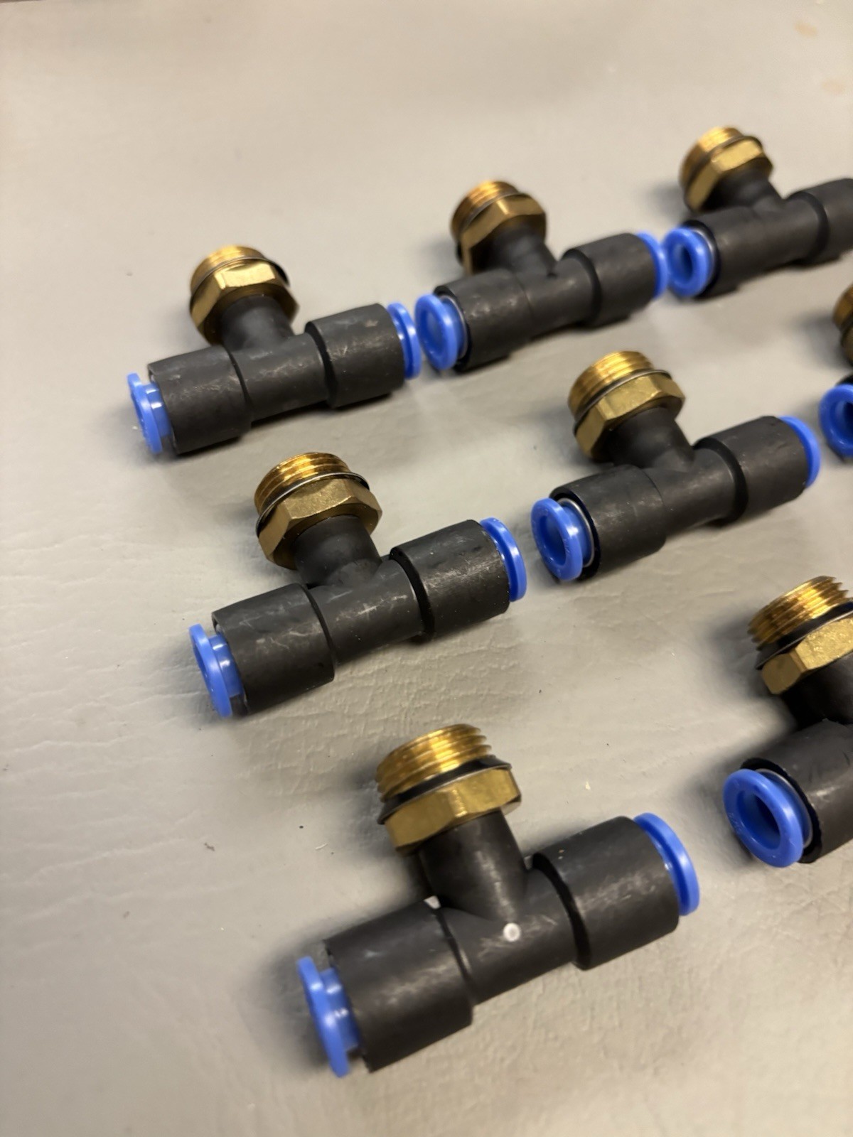 LOT OF 9 SMC KQT08-U03 TEE FITTINGS