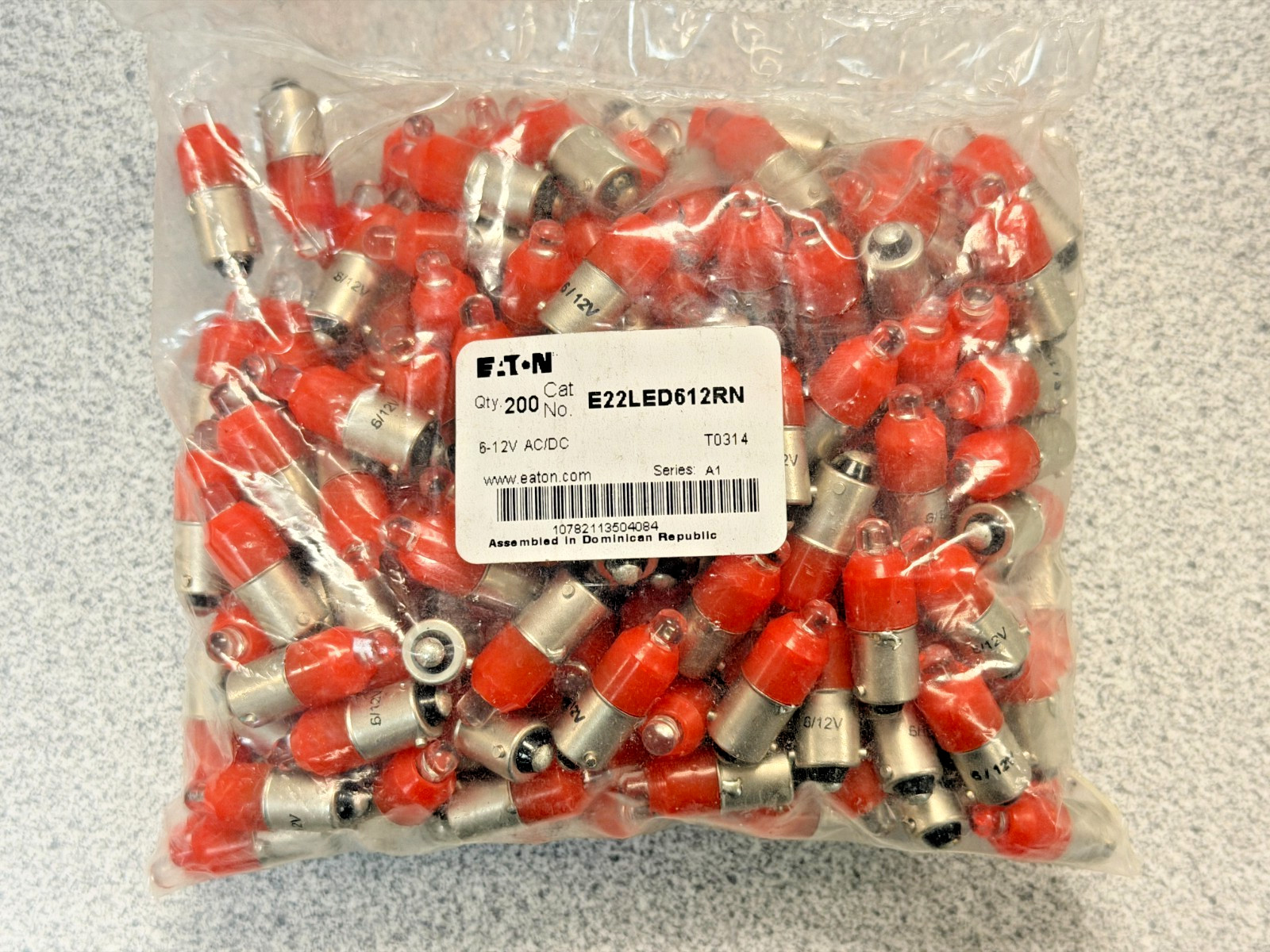 NEW EATON E22LED612RN 6-12V RED LED BULB E22 E34 10250T Pilot Light Lamp
