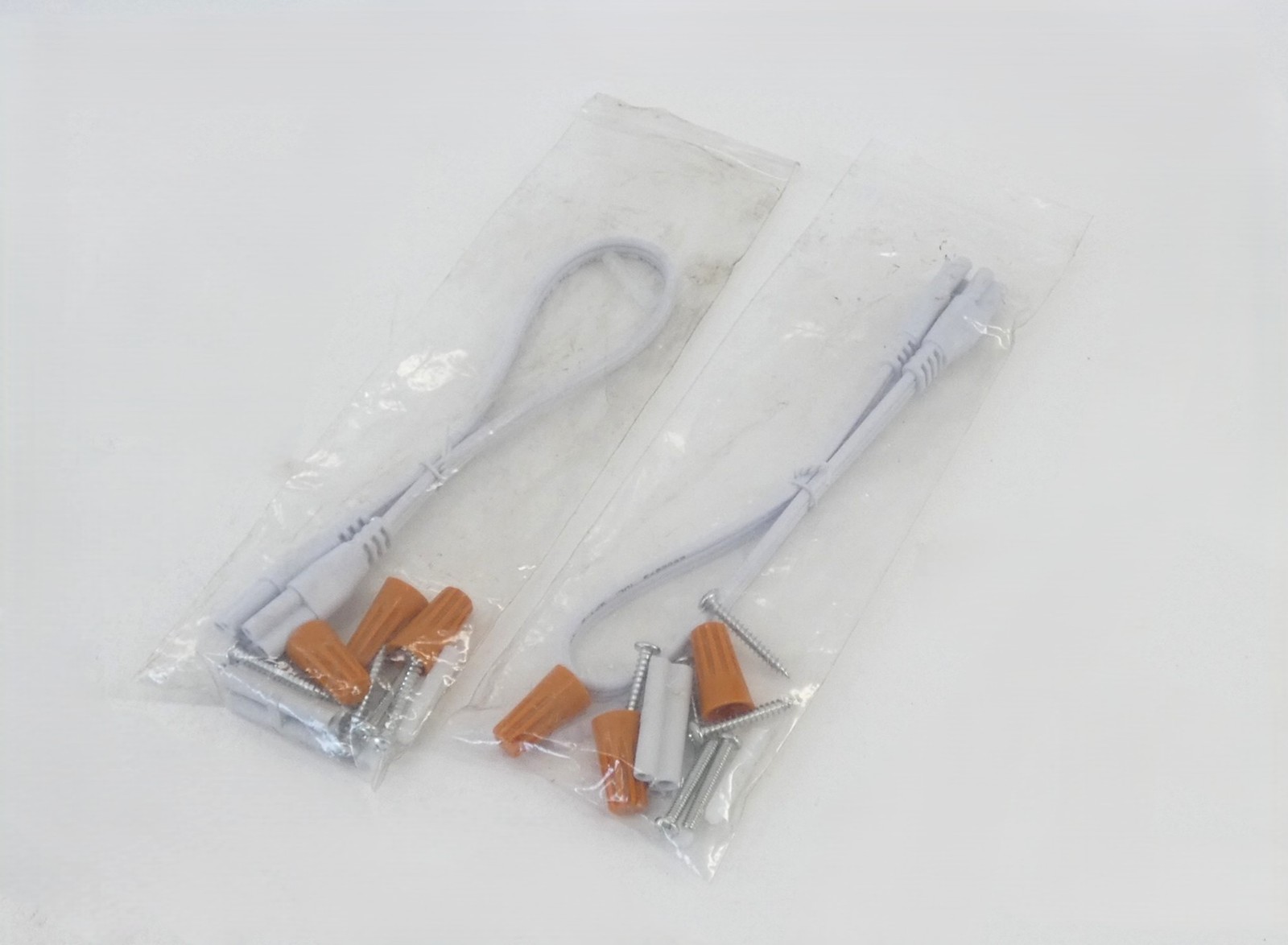 *Lot of 2* SPT-2 Lighting Cable 300V w/ Hardware VW-1 White – NEW Surplus!