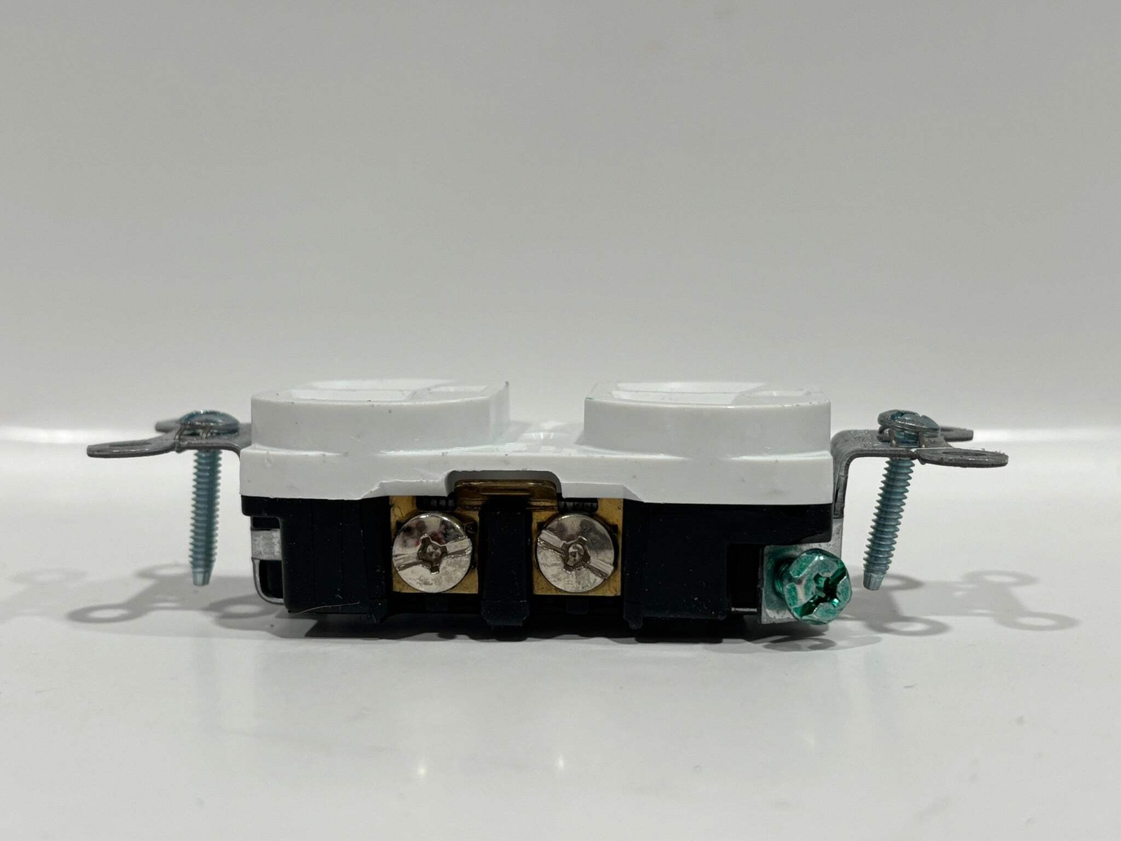 9 PK Legrand CRB5362-W 20A 125V Commercial Grade Duplex Receptacle, Nylon Face