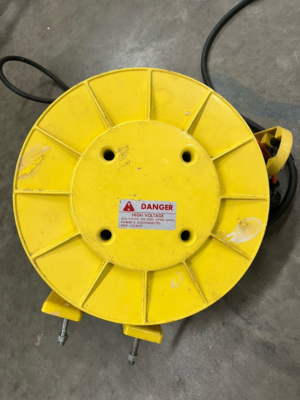 Aero-Motive Woodhead Industrial Cord Reel 600v 30amp