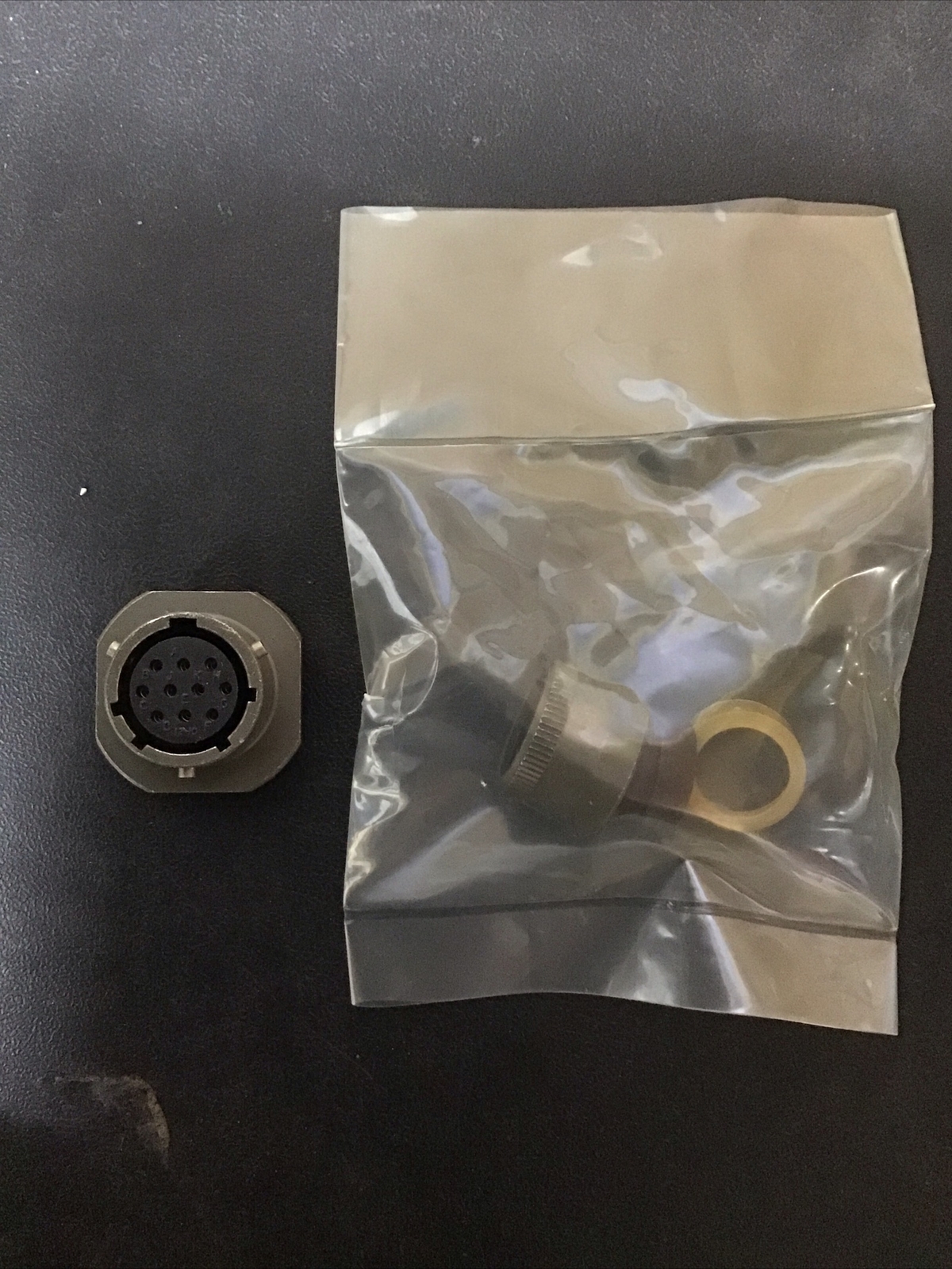 Amphenol 10 Pin Connector PTO1E1210S PO 868970/01