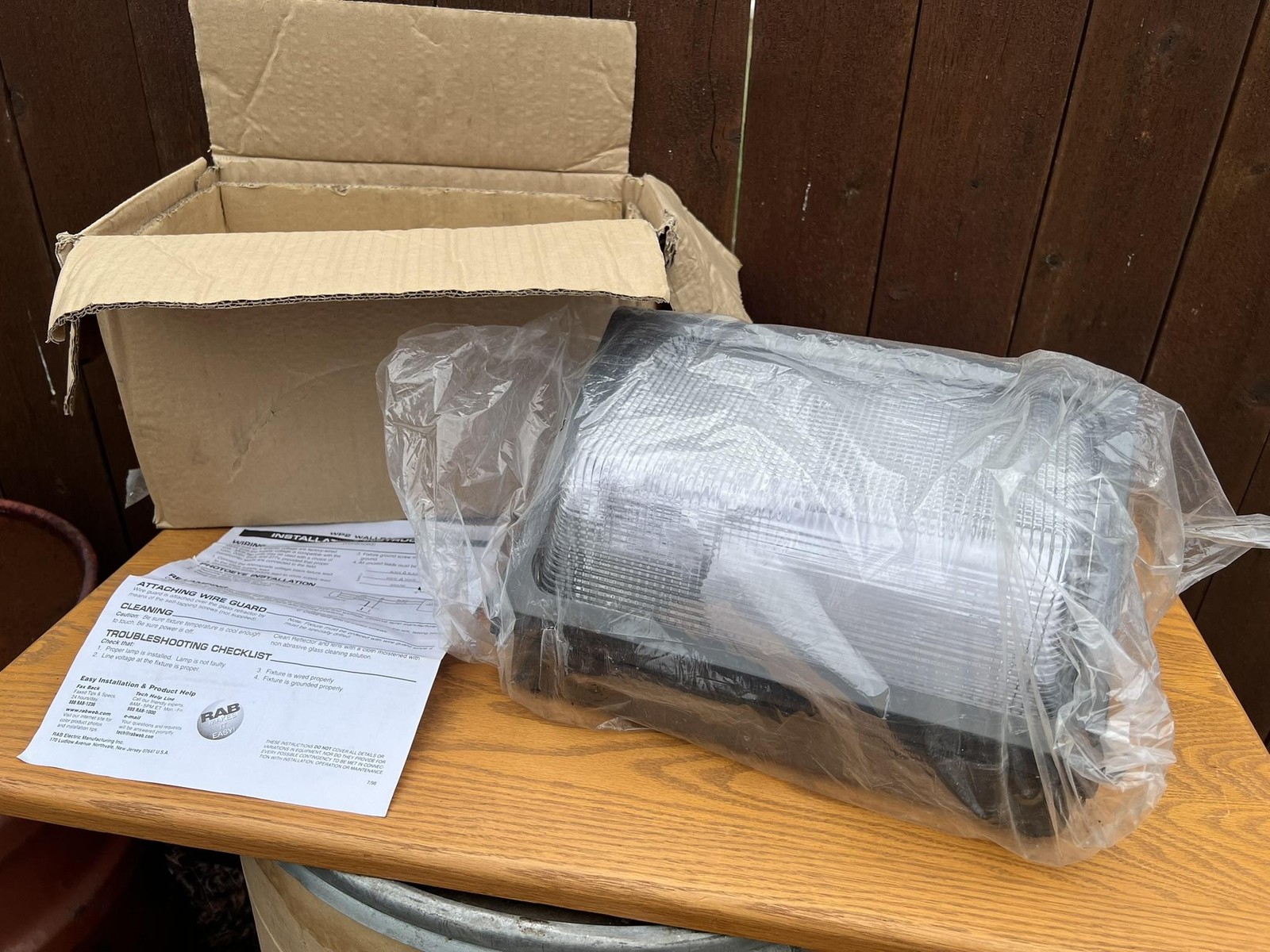 RAB WP2SM150 High Pressure Sodium Wallpack Light 150W 120V Outdoor New Open Box