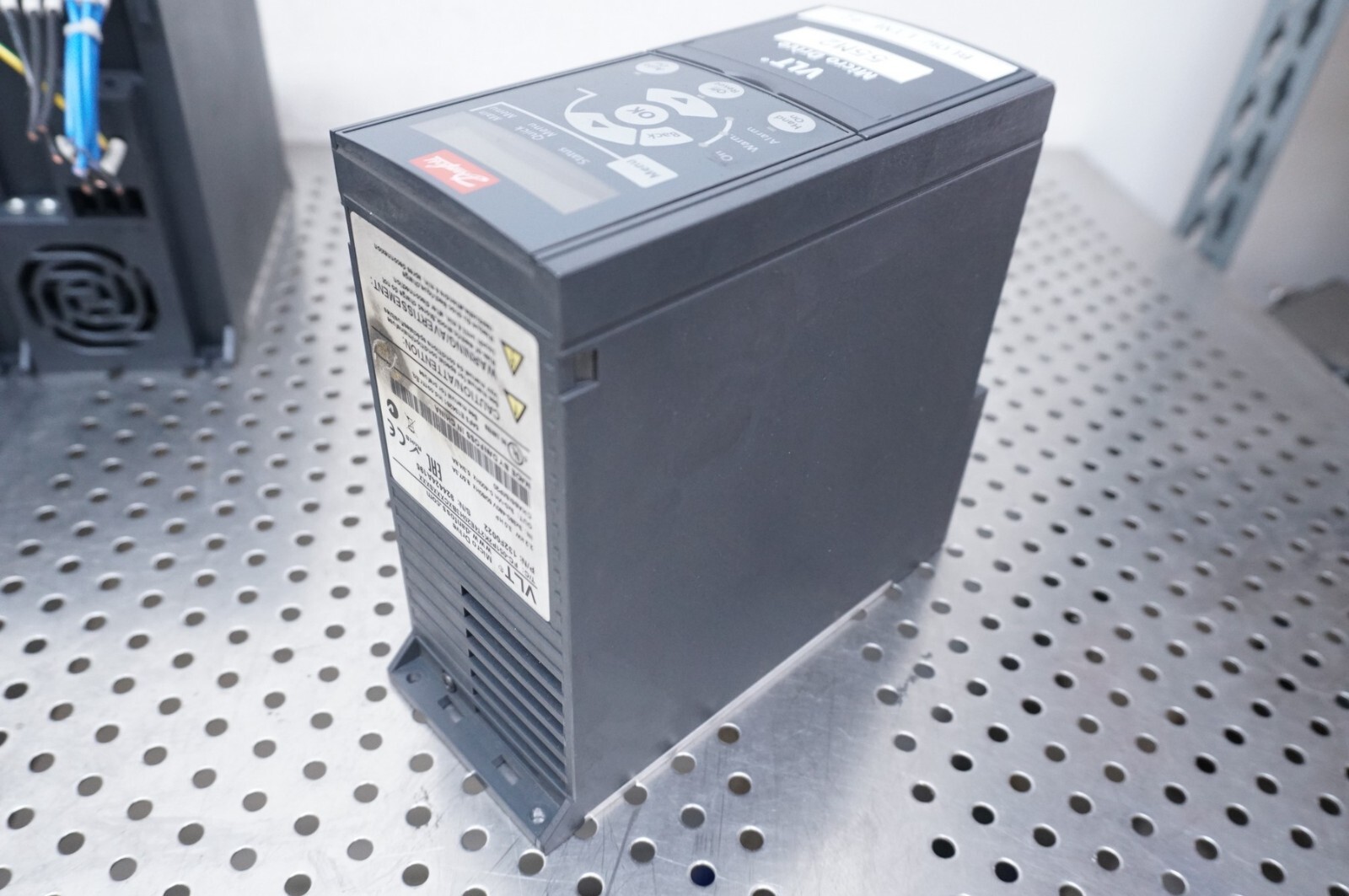 Danfoss 132F0022 FC-051P2K2T4E20H3BXCXXXSXXX VLT MICRO DRIVE