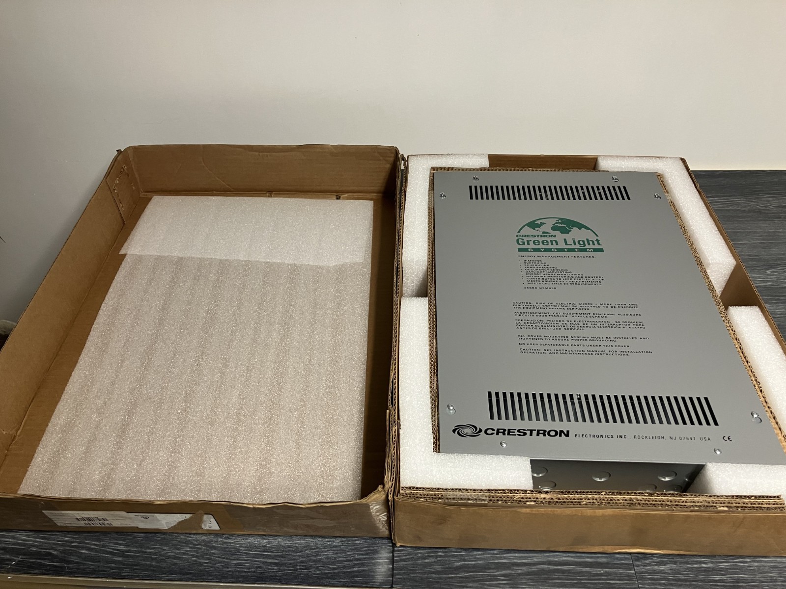 Crestron DIN-EN-3X18, Enclosure for DIN Rail Devices 3 DIN Rails, 18 M Wide NEW