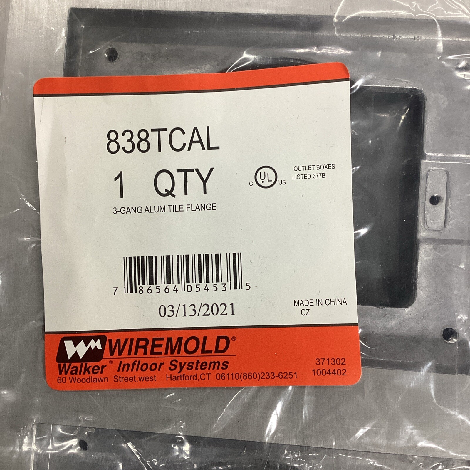 Wiremold 838TCAL 3-Gang Aluminum Tile Flange Rectangular Floor Box Covers