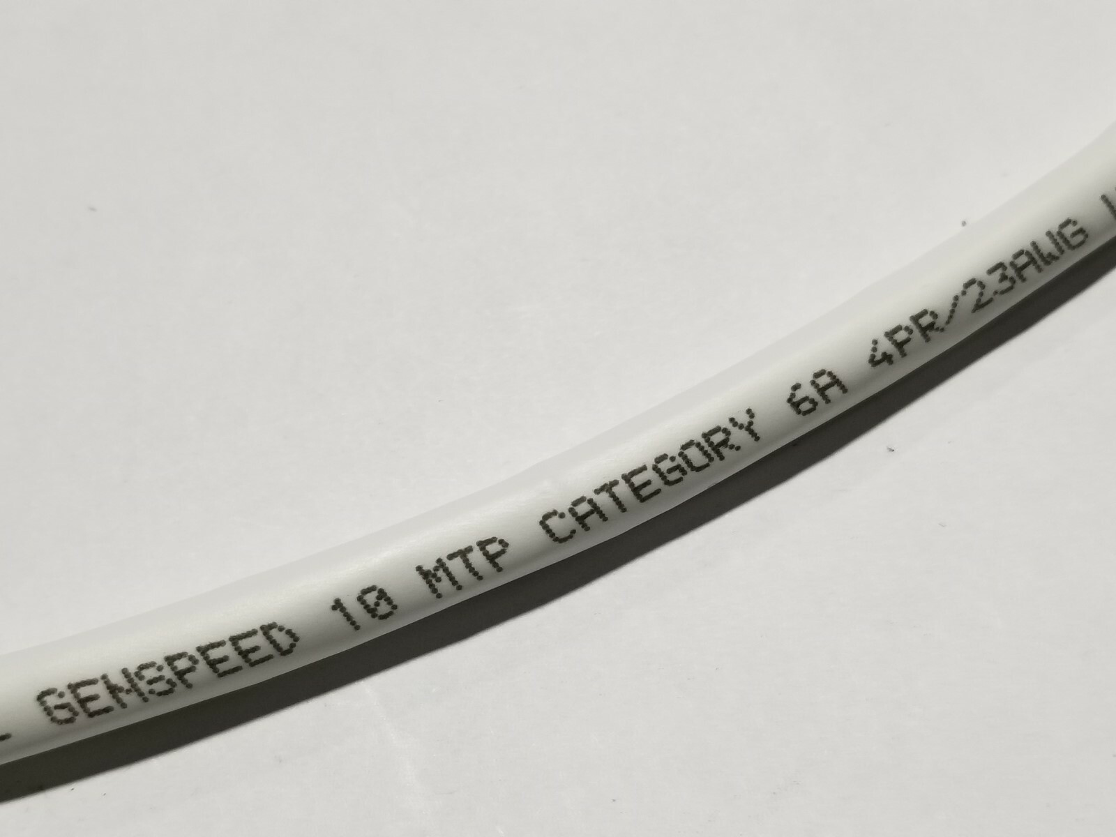 General Cable 7141850 23/4P GenSPEED 10 MTP Cat6A 10GX 10G Plenum White /50ft