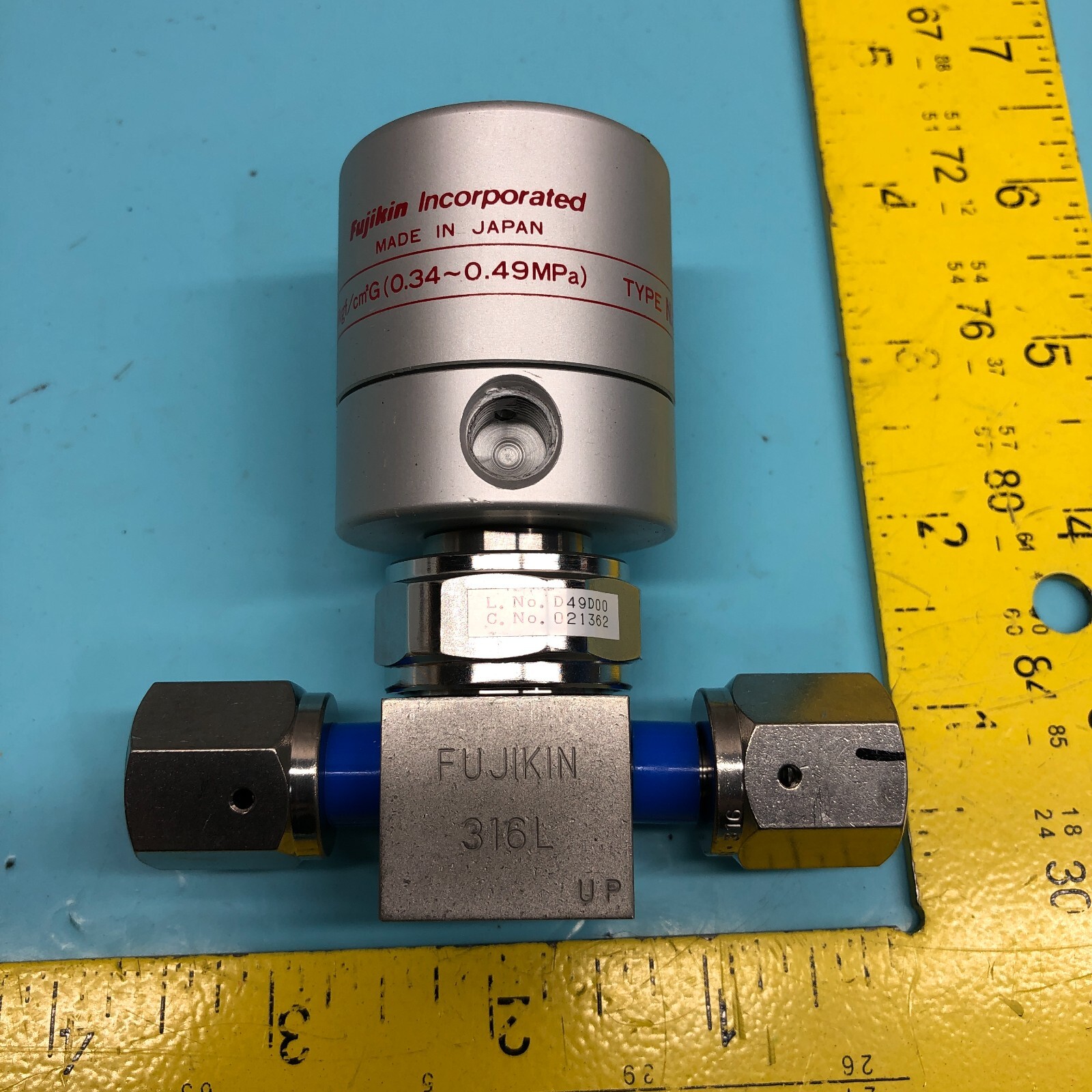 FUJIKIN 316L, 810-55004 VALVE PROCESS GAS,3.5~5kgf/cm*G (0.34-0.49MPa), 161302