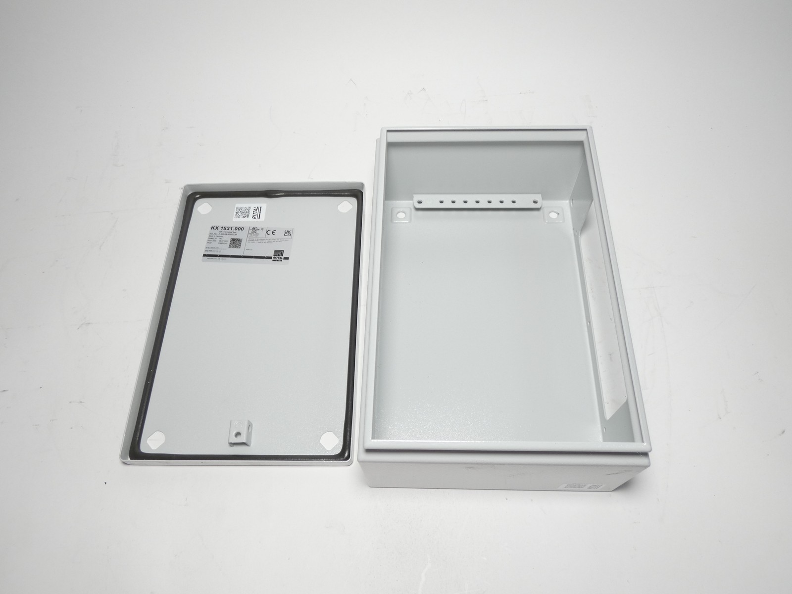 Rittal KX 1531.000 Terminal Box Enclosure 300 x 200 x 120mm – NEW Surplus!