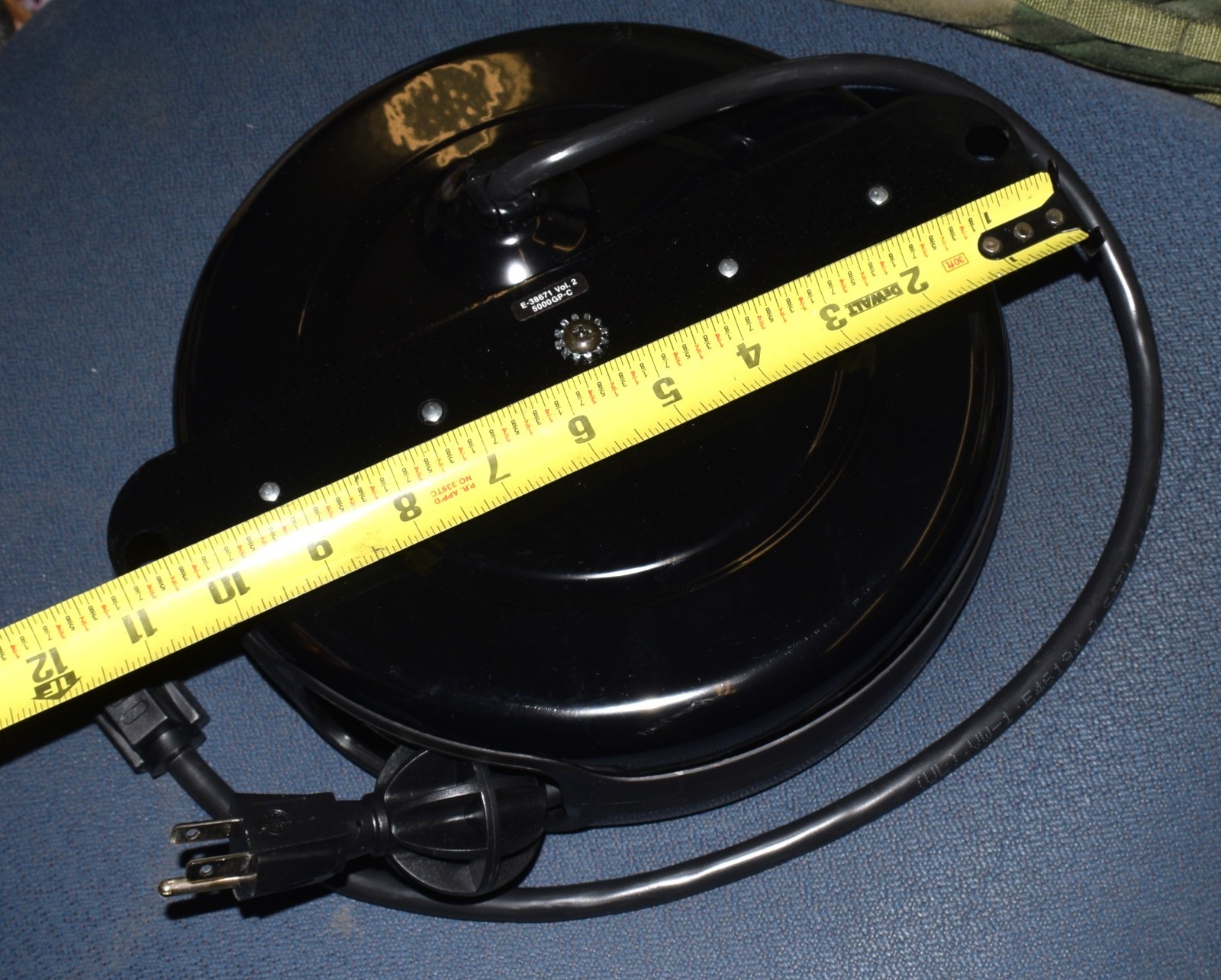 ALERT 20-FT REVERSE PLUG RETRACTABLE AC POWER CORD METAL CABLE REEL SIDE MOUNT