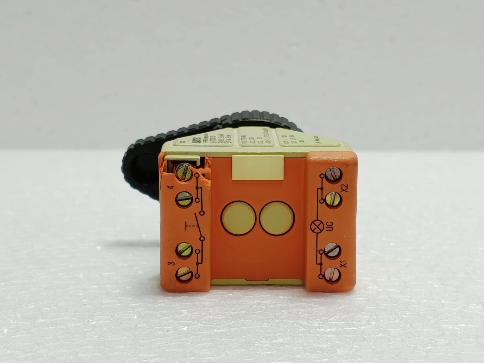 Bartec D-97980 Bad Mergentheim Illuminated Button 07-3363-1830 | New Surplus